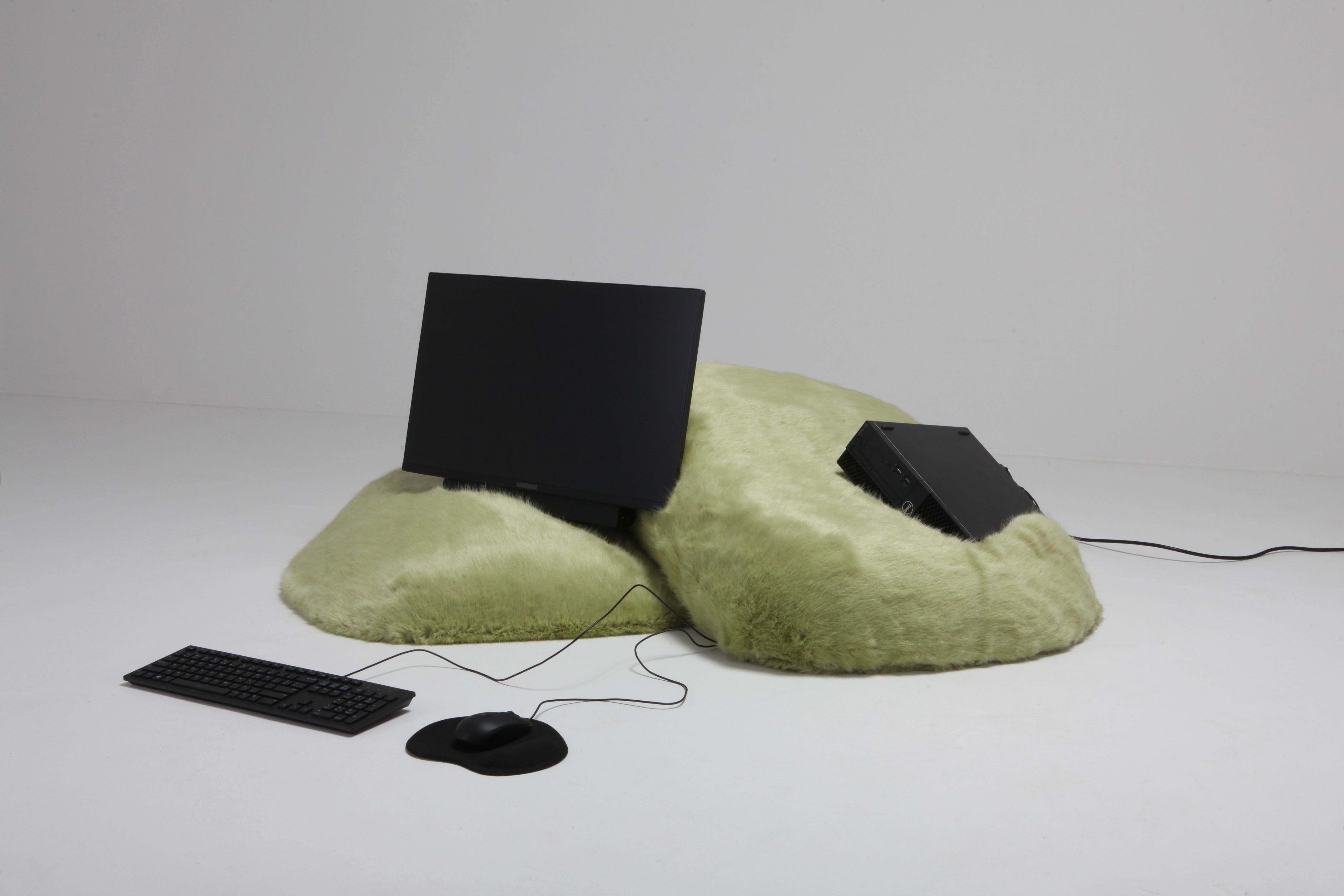 European 'Pillow Computer' by Schimmel & Schweikle