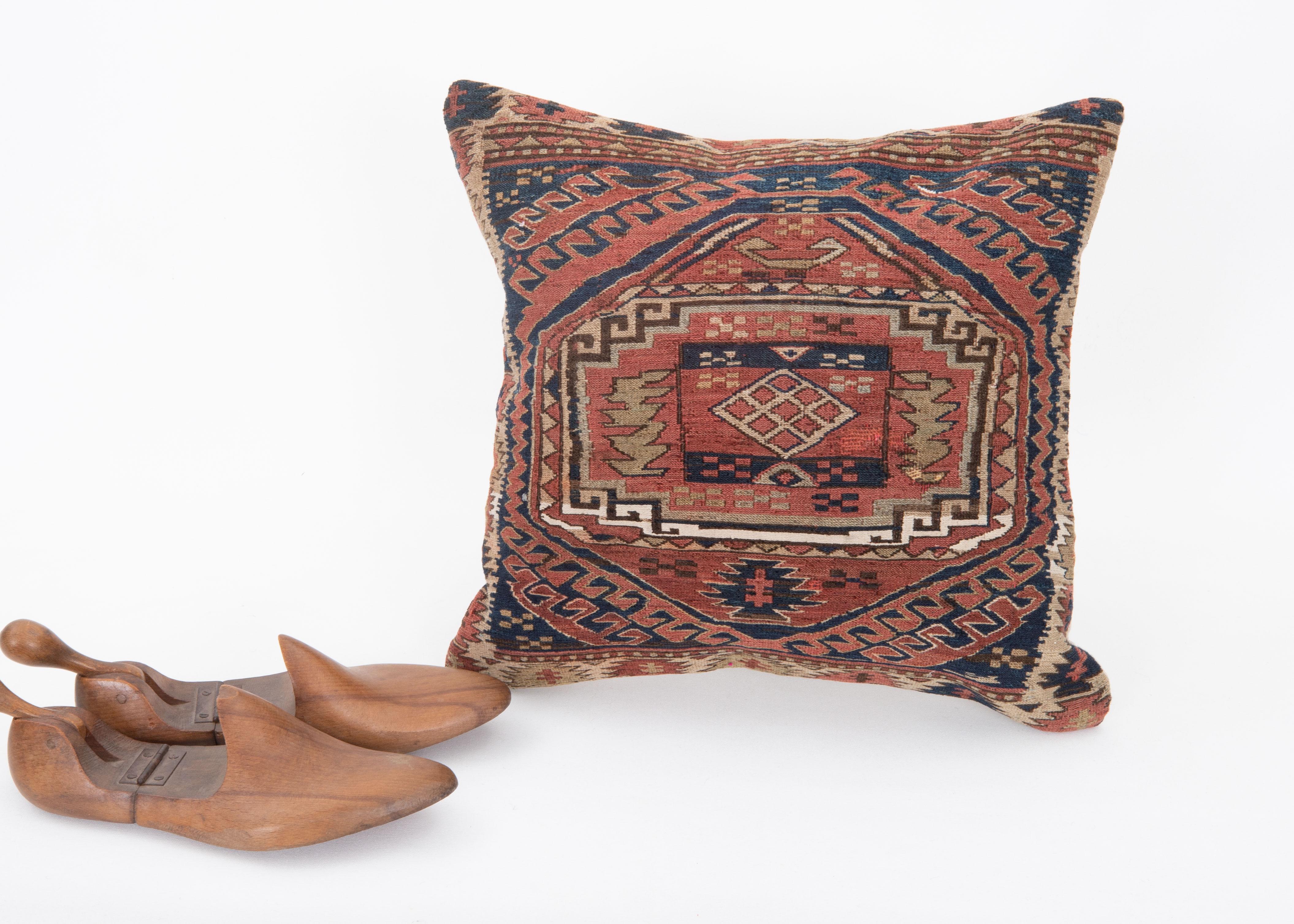 Pillow Cover Fashioned from an Antique Caucasian Sumak Bag Face In Good Condition For Sale In Istanbul, TR