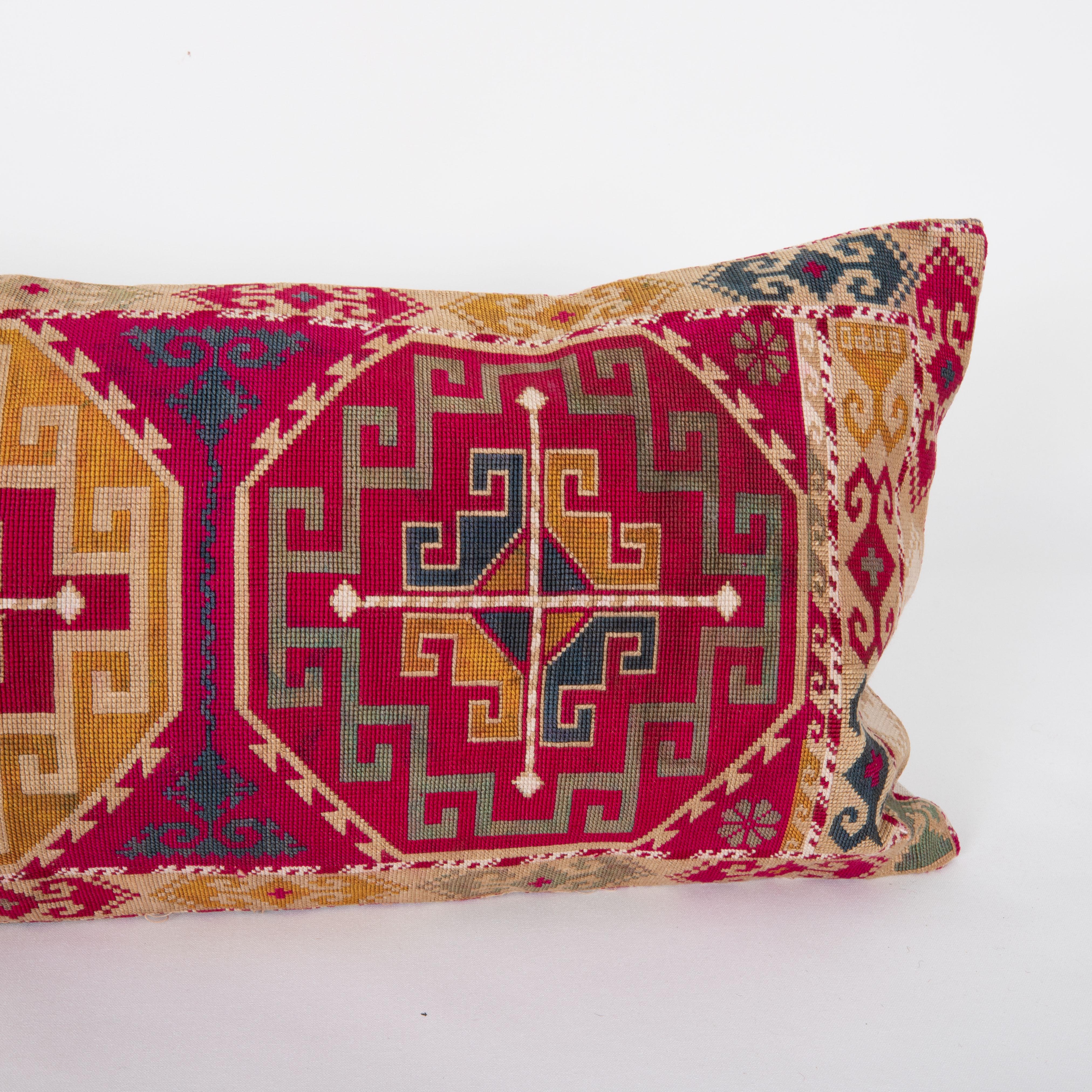 Pillow Cover, Made from a 1970s/80s silk mafrash ( storage bag ) Panel In Good Condition For Sale In Istanbul, TR
