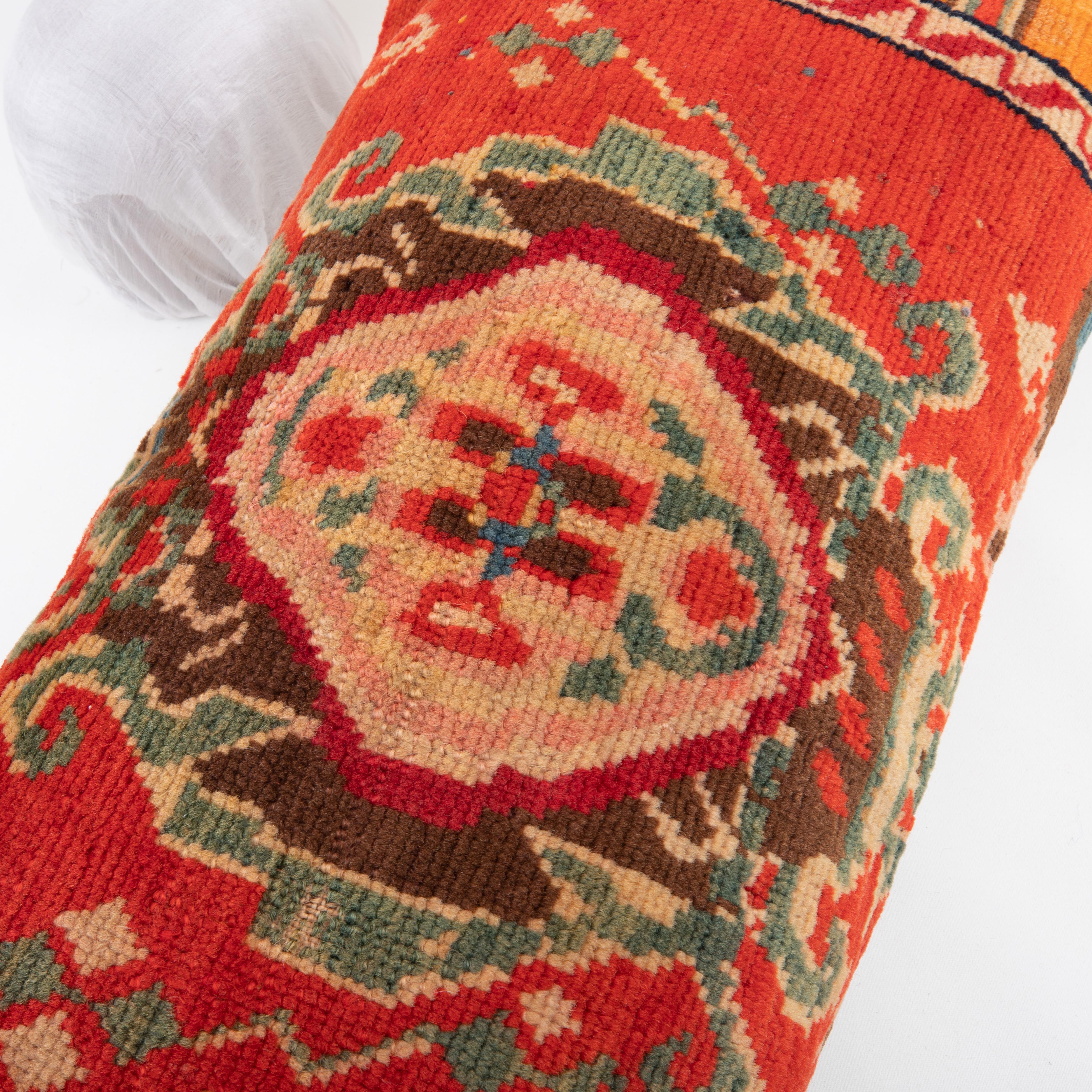 20ième siècle Couvercle d'oreiller fabriqué à partir d'un tapis caucasien Karabagh, fin du 19e / début du 20e siècle en vente