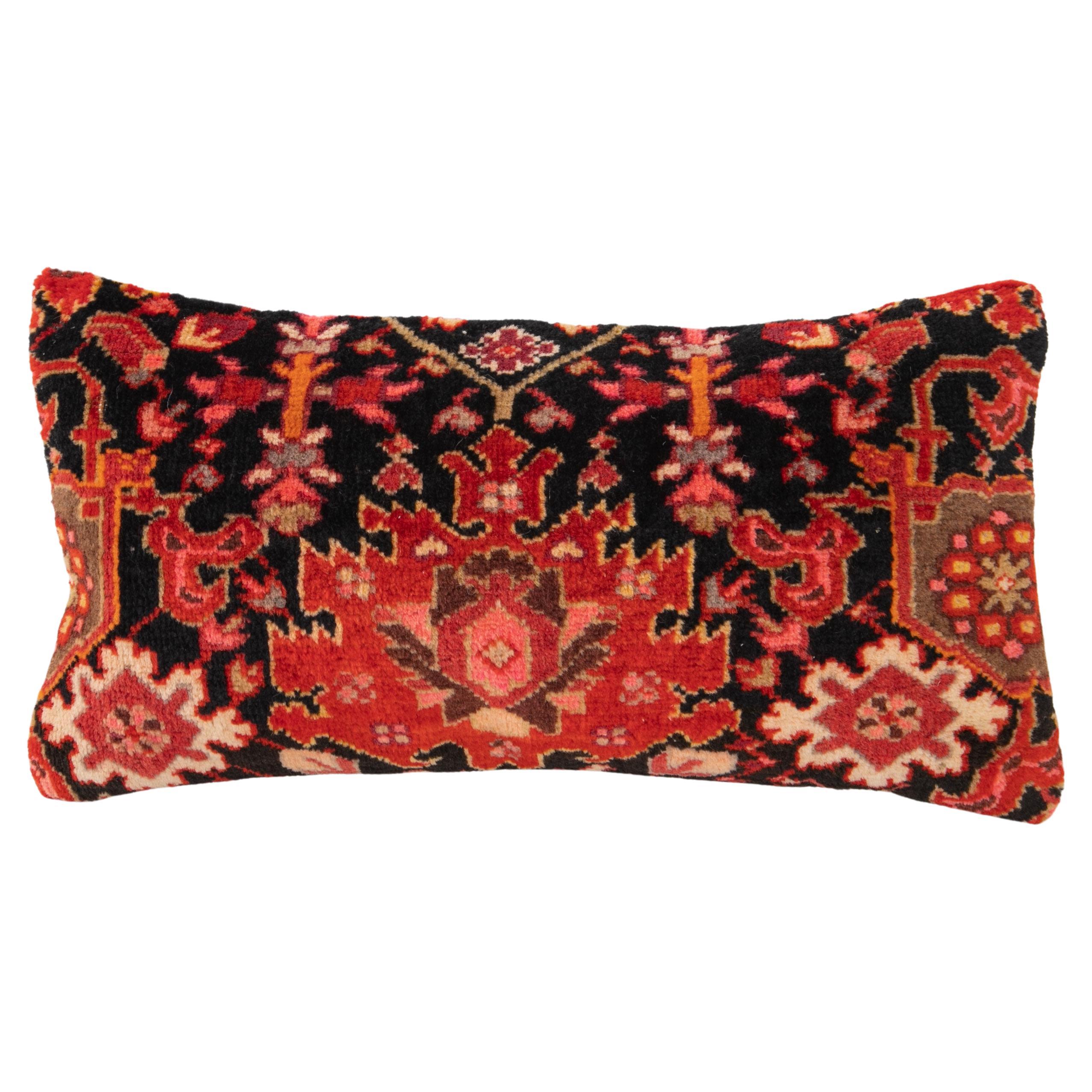 Revêtement d'oreiller fabriqué à partir d'un tapis caucasien Karabakh, début du 20e siècle