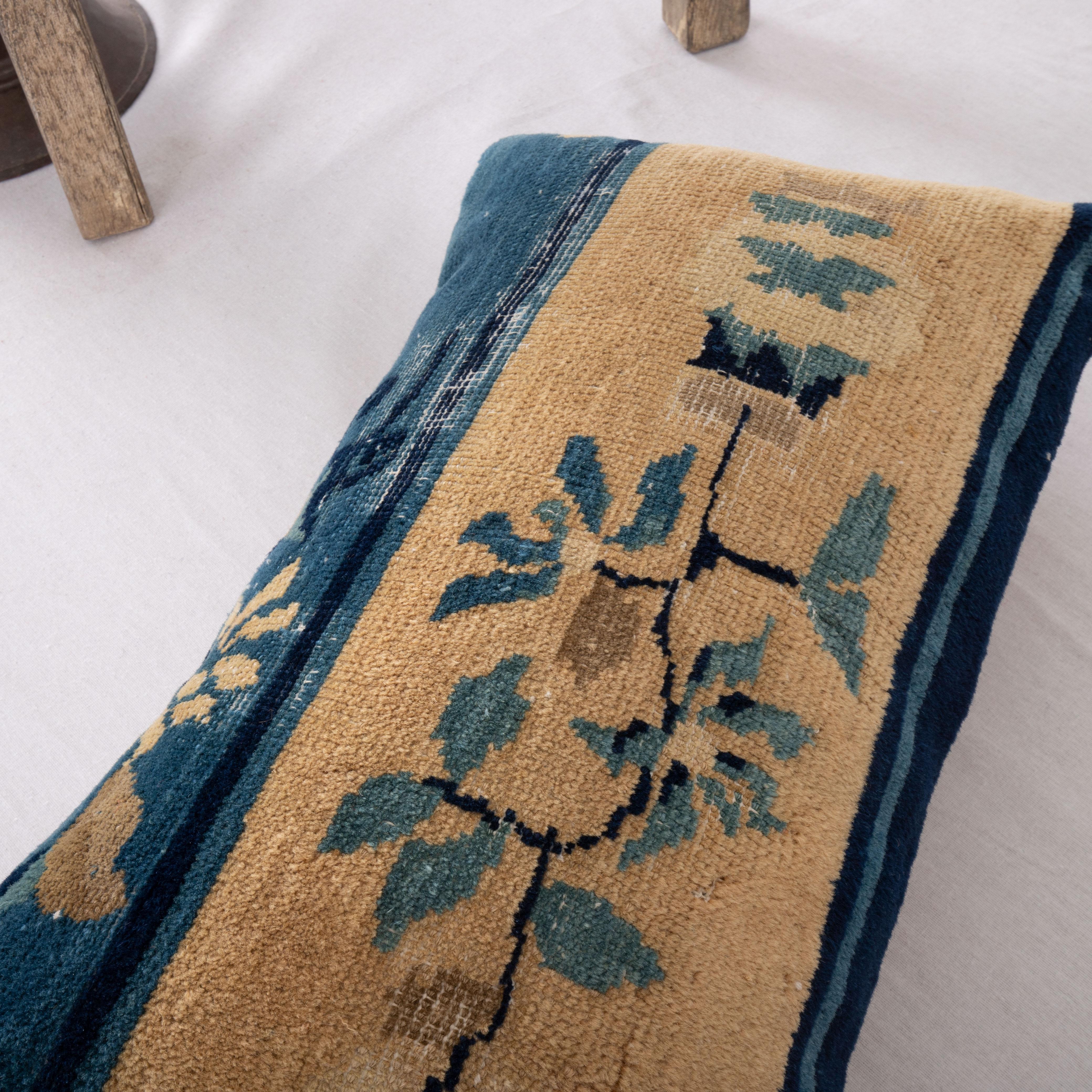 Revêtement d'oreiller fabriqué à partir d'un tapis Art déco chinois, début du 20e siècle Bon état - En vente à Istanbul, TR