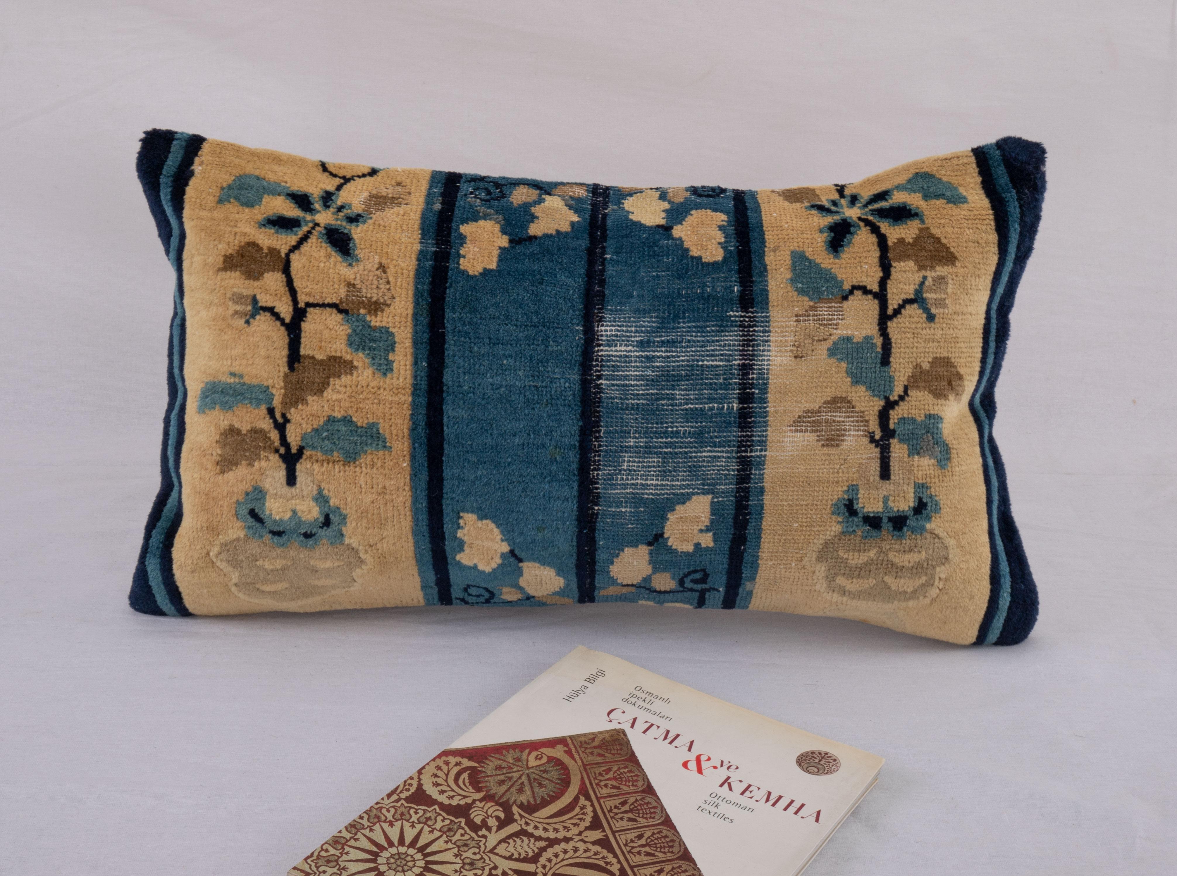Revêtement d'oreiller fabriqué à partir d'un tapis Art déco chinois, début du 20e siècle État moyen - En vente à Istanbul, TR