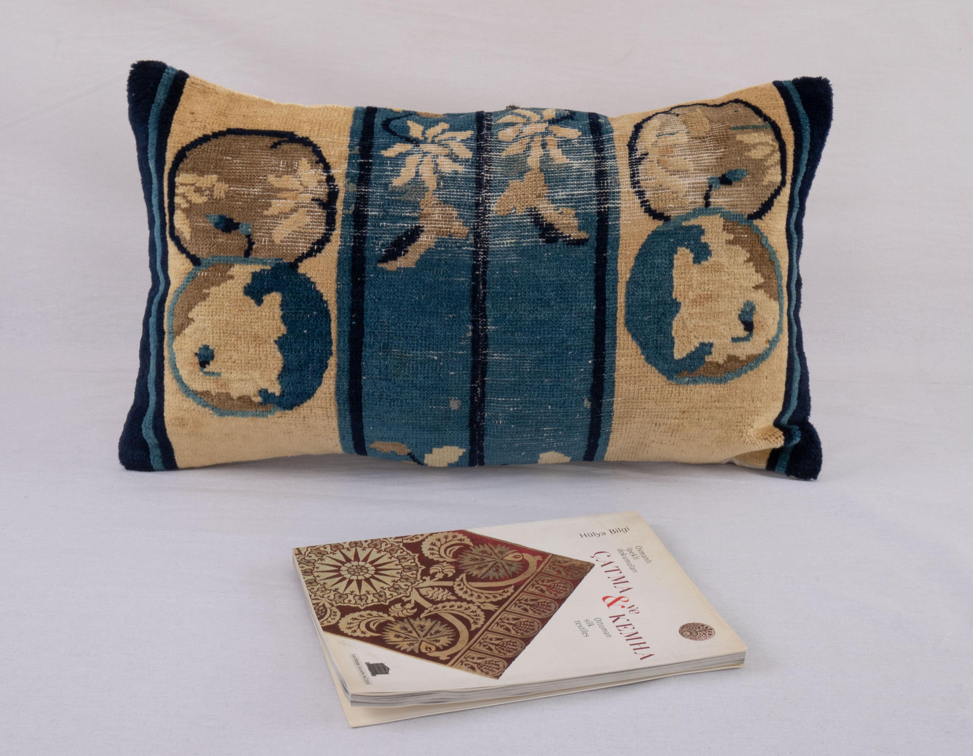 Laine Revêtement d'oreiller fabriqué à partir d'un tapis Art déco chinois, début du 20e siècle en vente