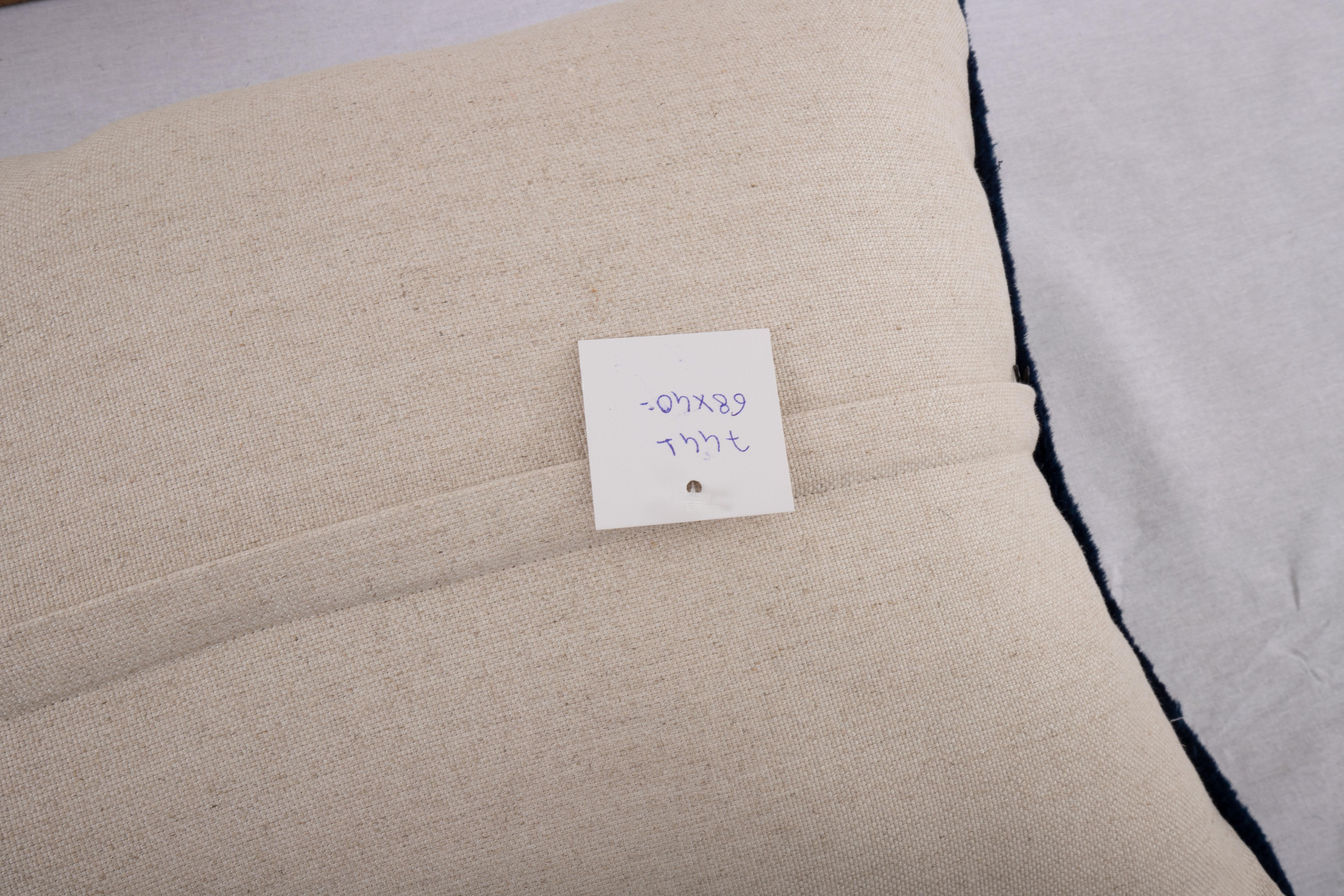Revêtement d'oreiller fabriqué à partir d'un tapis Art déco chinois, début du 20e siècle en vente 1