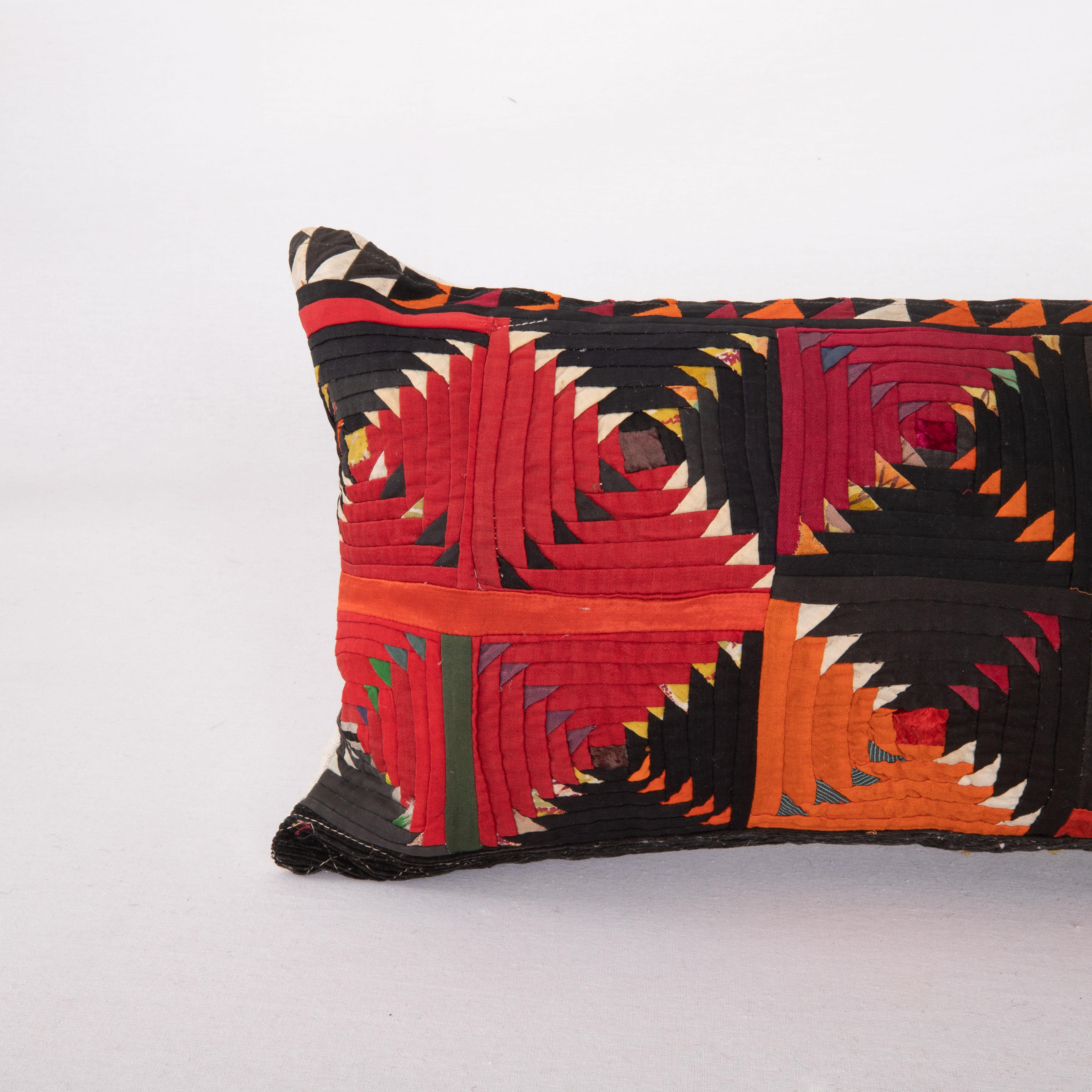 Tribal Couvercle d'oreiller du milieu du 20e siècle, Kyrgyz Korak ( patchwork) en vente