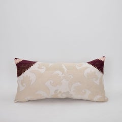 Copricuscino ricavato da un Suzani della metà del XX secolo, Uzbekistan