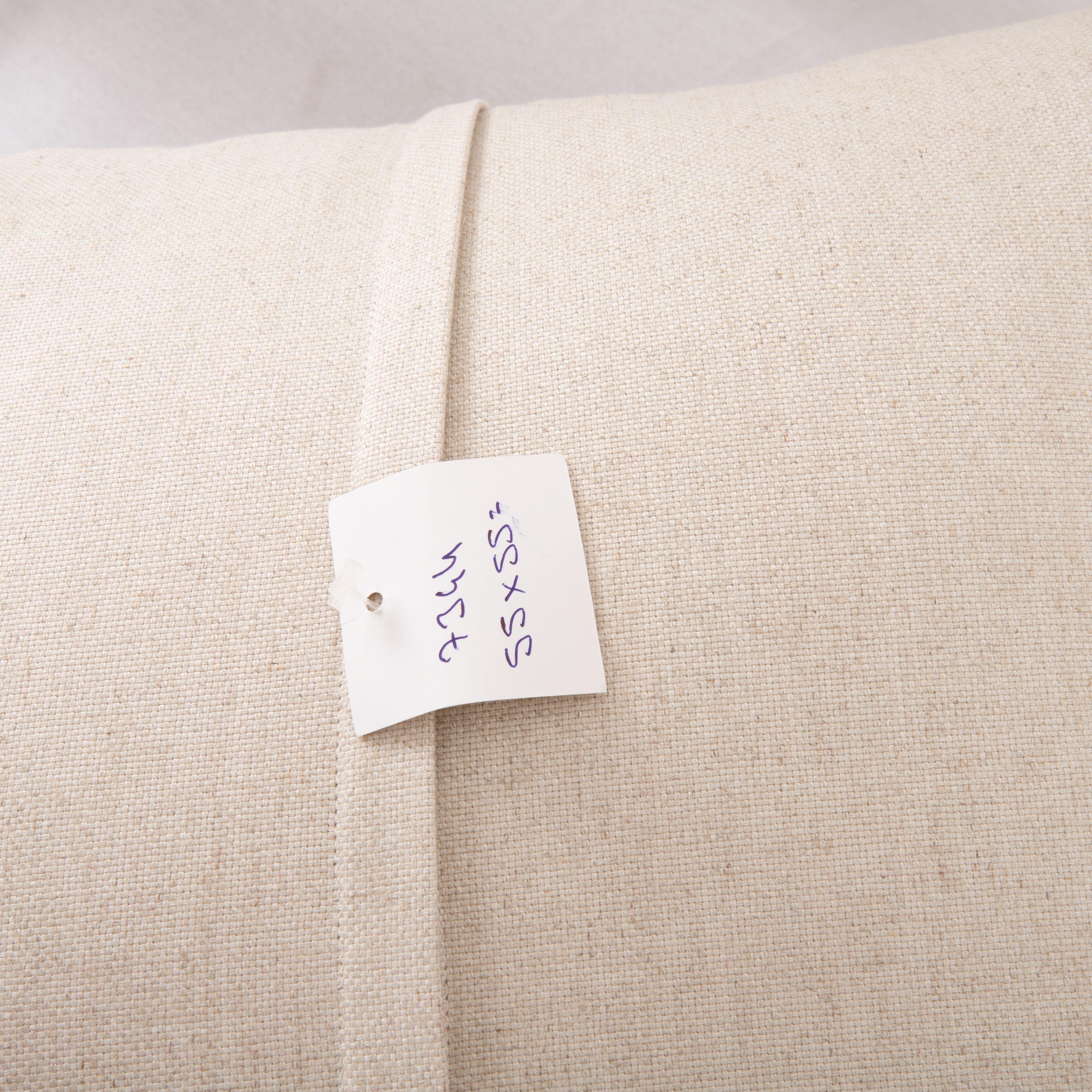 XX secolo Copri cuscino realizzato con un kilim anatolico vintage in vendita