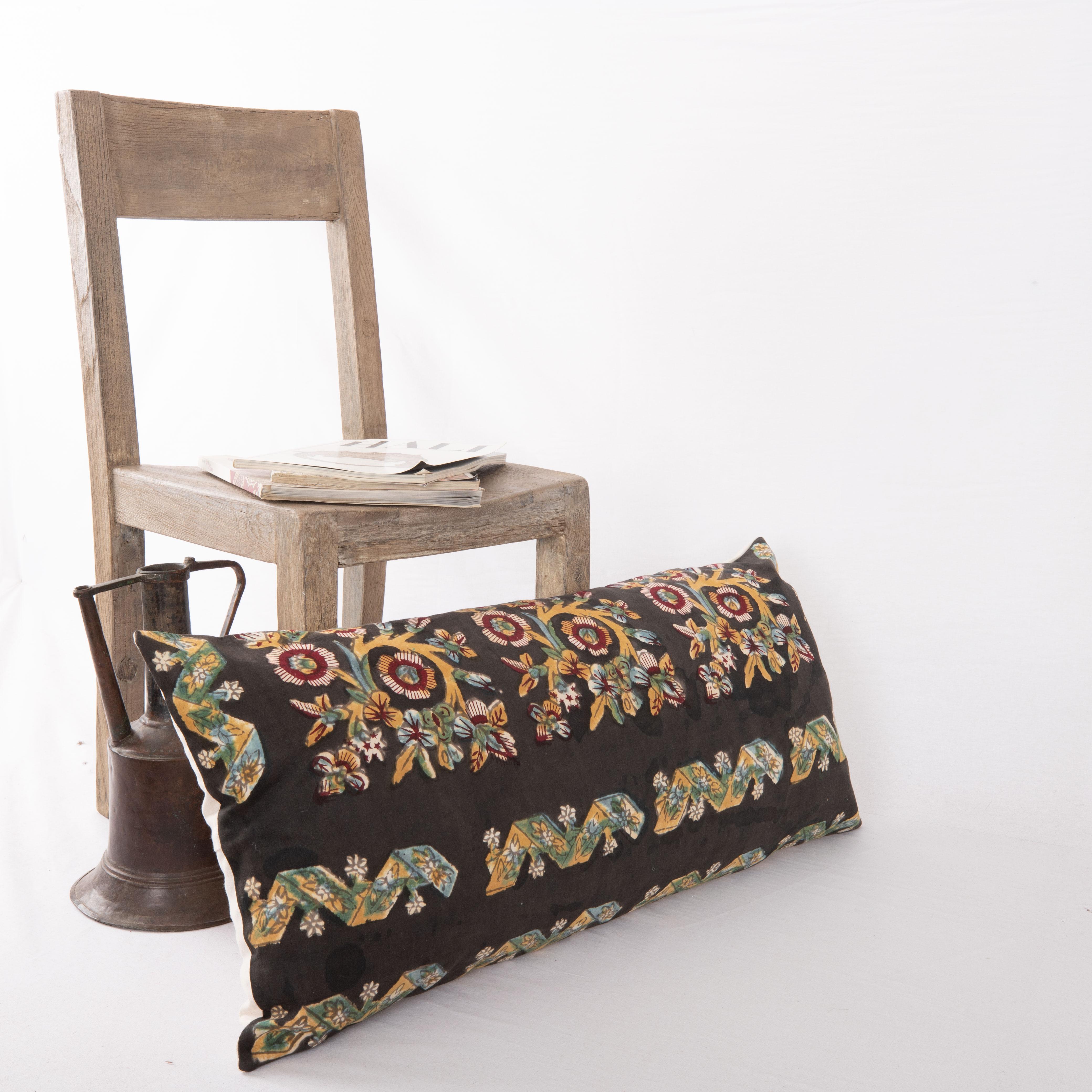 20th Century Pillow Cover Made from a Vintage Turkish Block Printed Panel For Sale