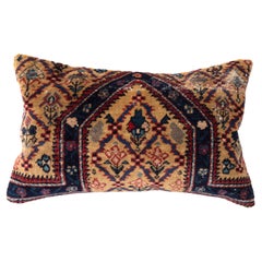Revêtement d'oreiller fabriqué à partir d'un fragment de tapis Shirvan caucasien ancien