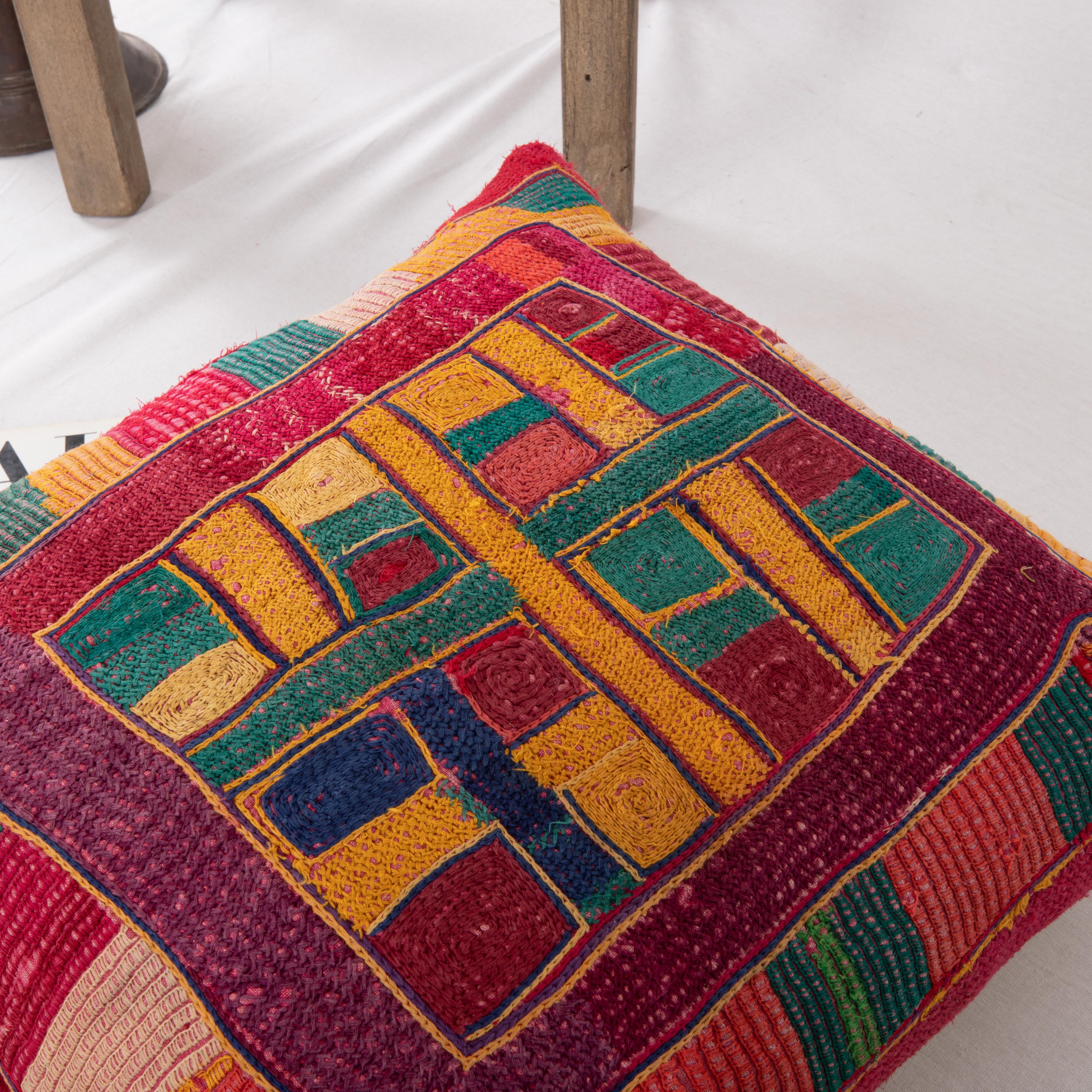 Pillow Cover Made from an Indian Banjara Embroidery, mid 20th C. In Good Condition For Sale In Istanbul, TR