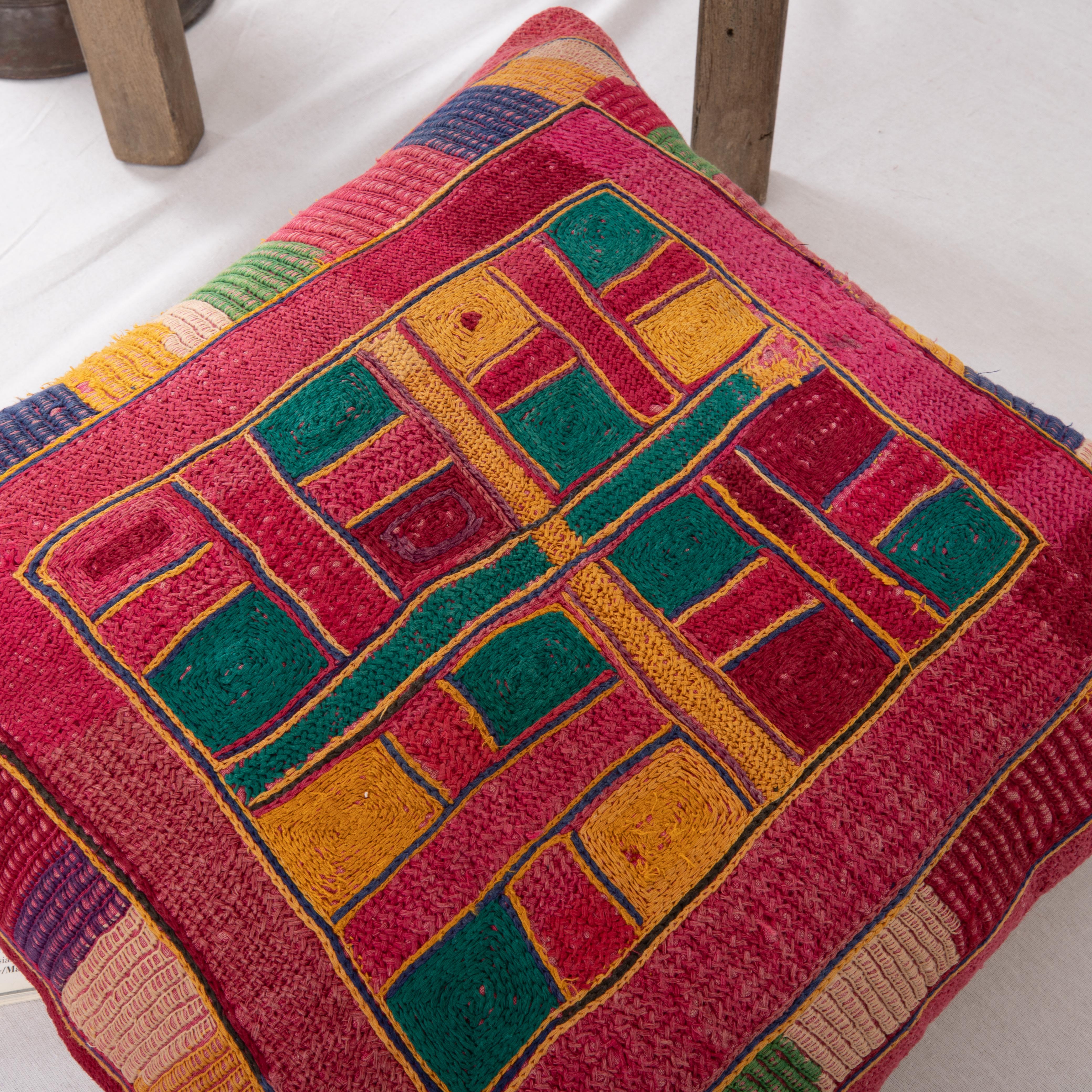 Pillow Cover Made from an Indian Banjara Embroidery, mid 20th C. In Good Condition For Sale In Istanbul, TR