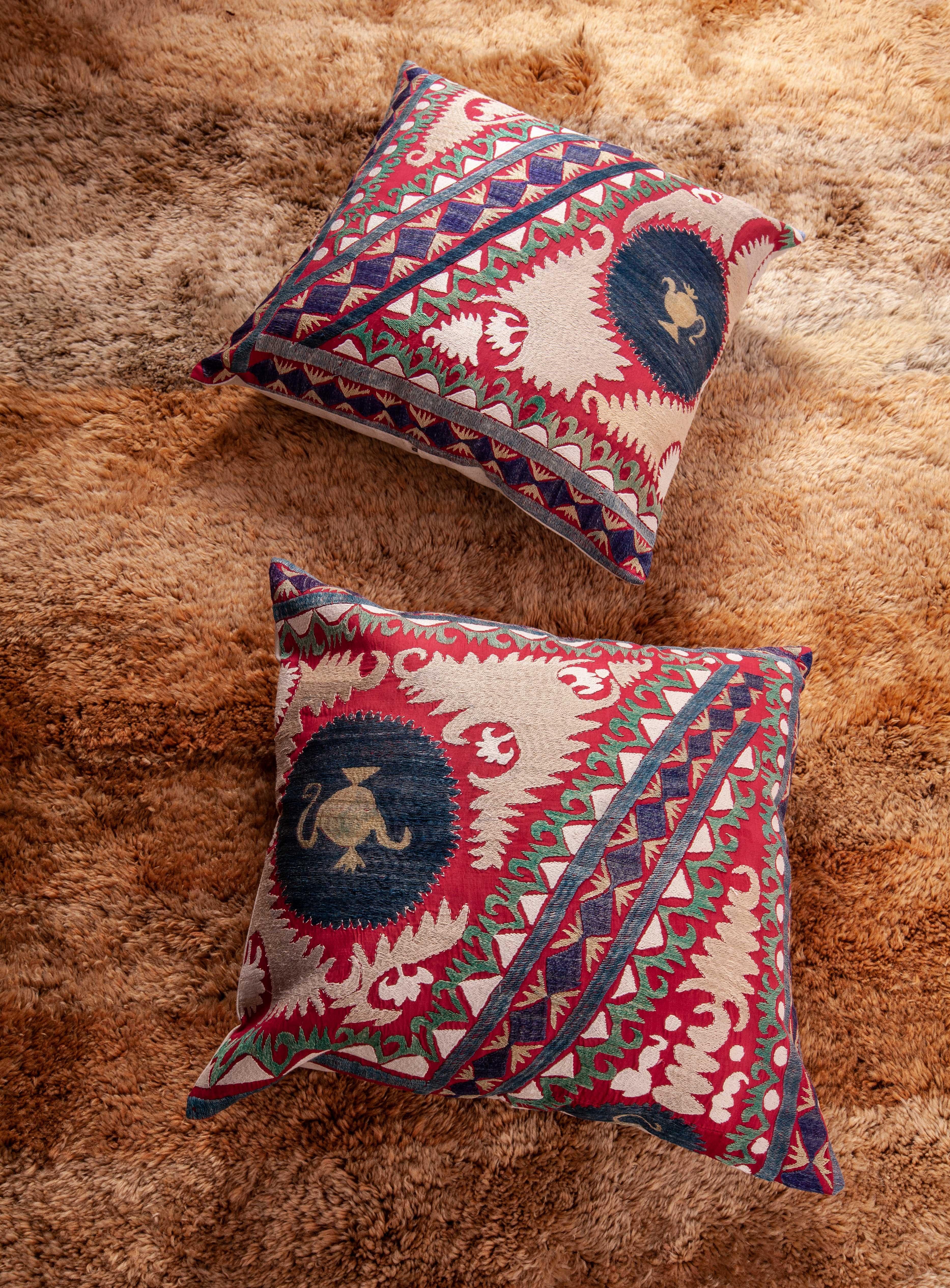 Pillow / Cushion Cases Fashioned from a Midcentury Suzani (20. Jahrhundert)