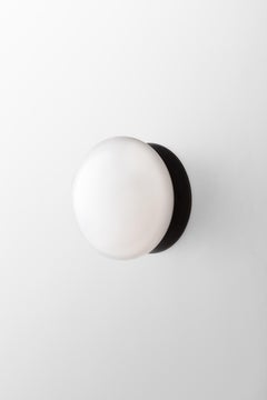 Pillow Flush Mount LED in vetro soffiato per montaggio a parete o a soffitto 'mama'