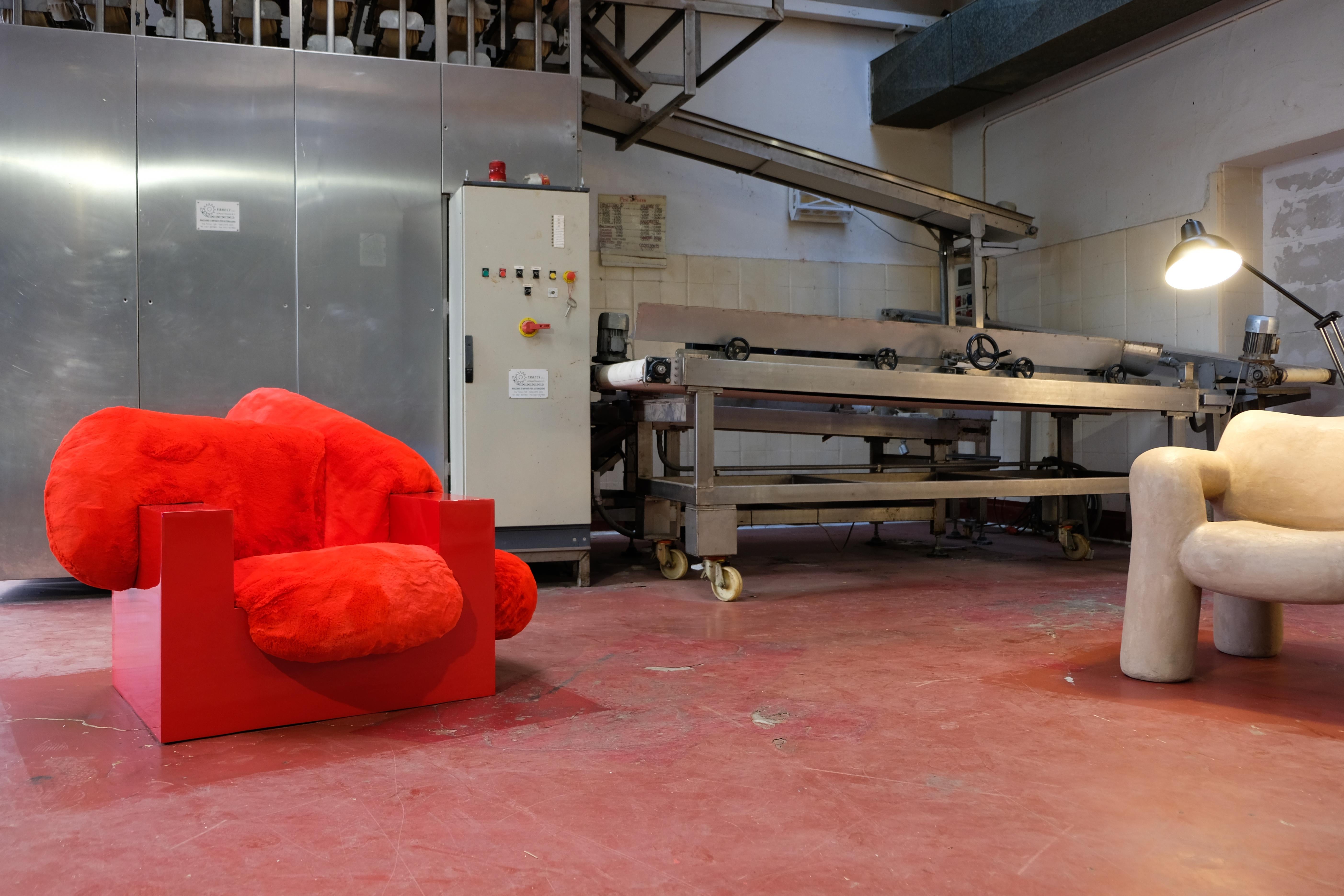 'Pillow Lounge Chair' in Red Lacquer and Faux Fur by Schimmel & Schweikle 7