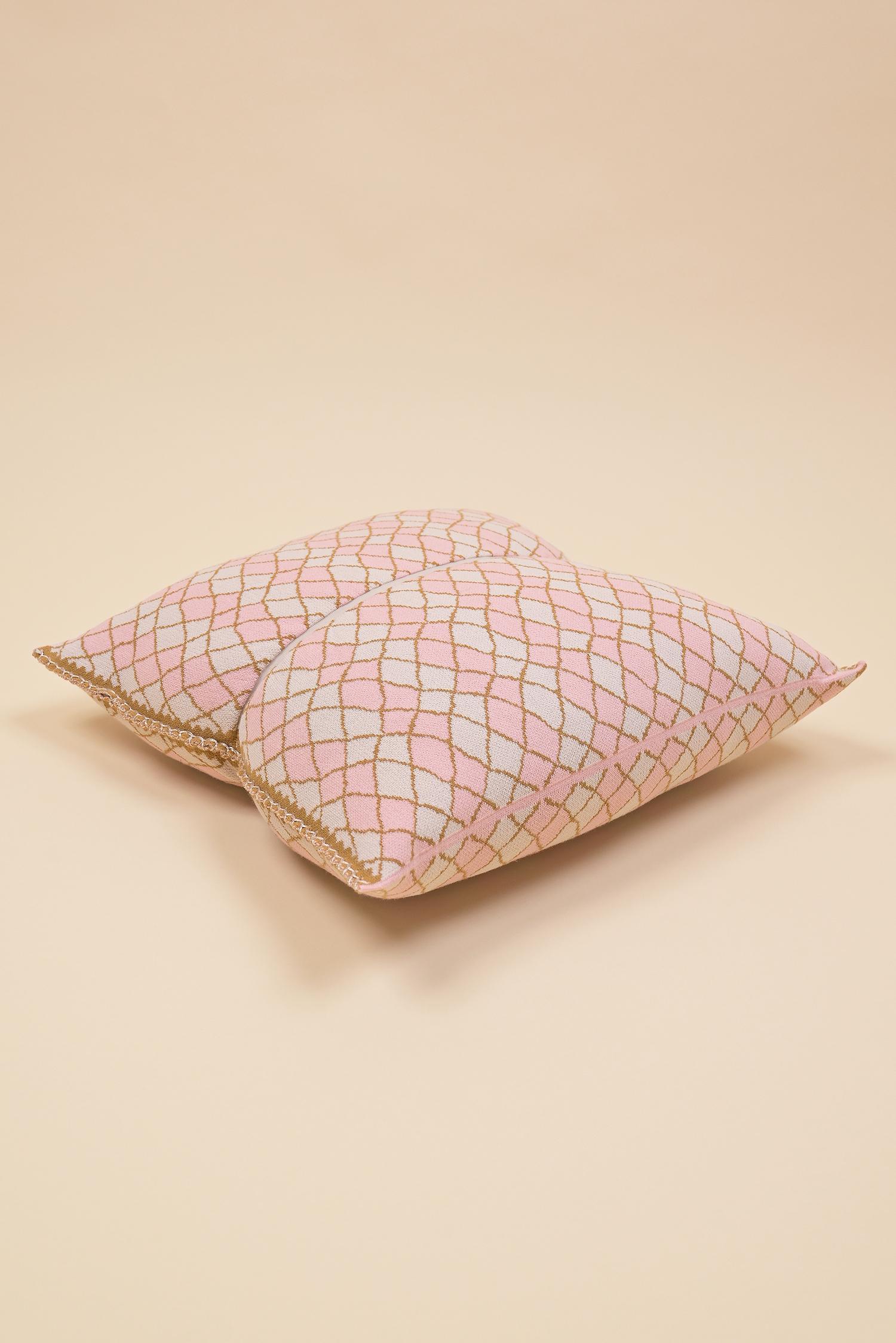 This product belongs to our Collection N°2 - a collection that explores the delicate process of blending in from a social point of view.

Soft and with a unique form - this pillowcase brings high comfort and color to your home. It is made from