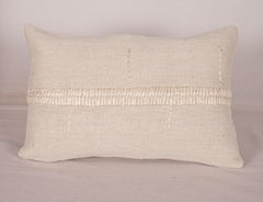 Kissenbezug aus einem Hanfteppich aus den 1960er Jahren