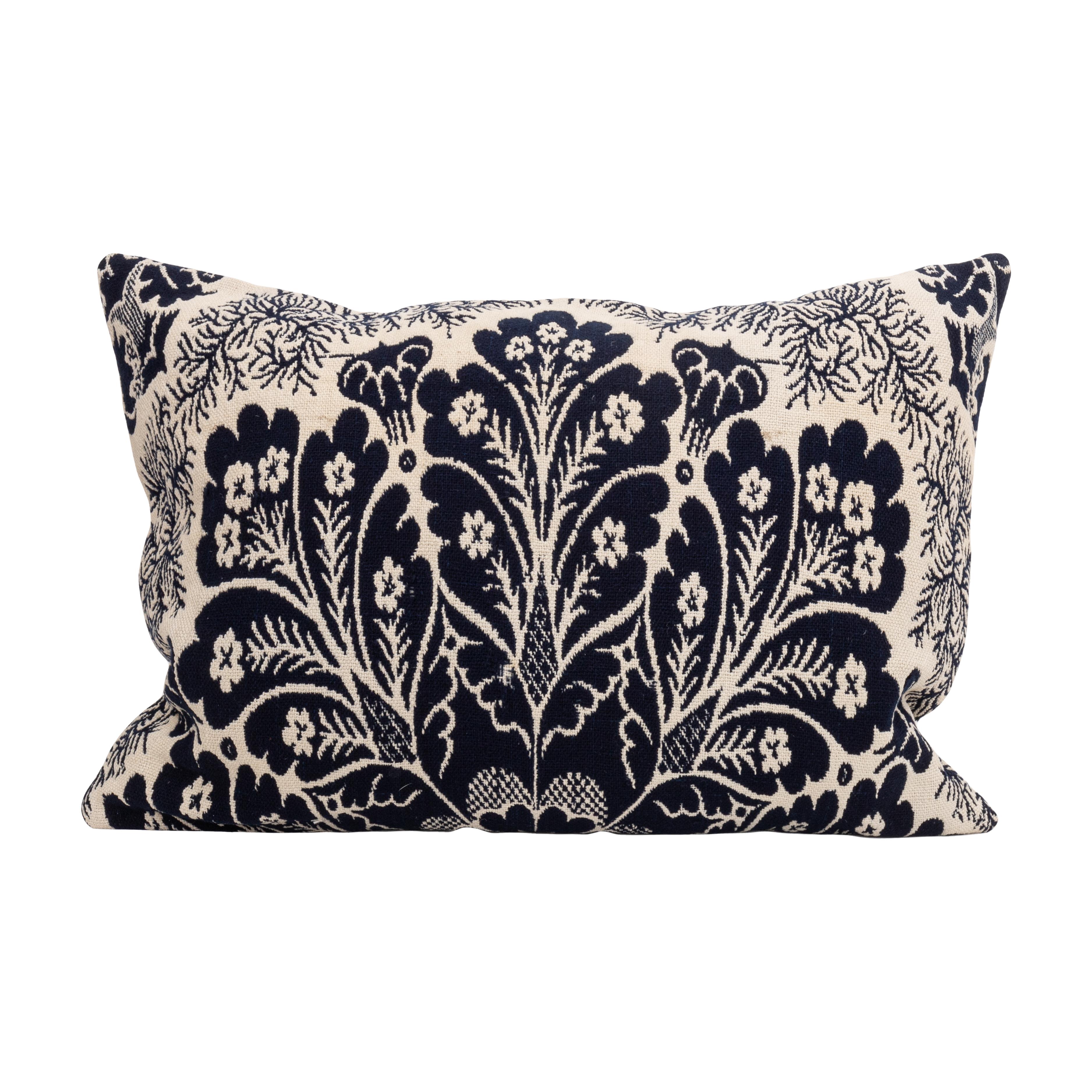 Las colchas de jacquard ocupan un lugar importante en la cultura material estadounidense.
Se utilizaban como cubrecamas y son reversibles.

La funda de almohada no viene con un inserto.
Lino en la parte de atrás.
Cierre de cremallera.
Se recomienda