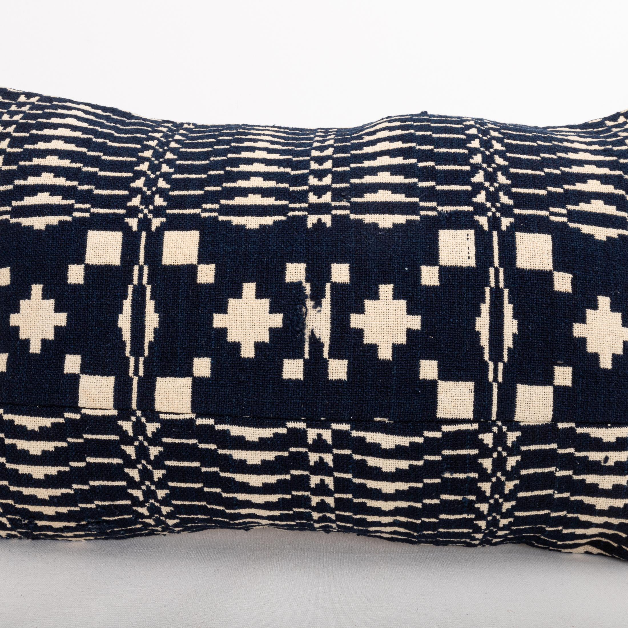 Funda de almohada hecha a partir de una colcha de lino americana del siglo XIX Estadounidense en venta