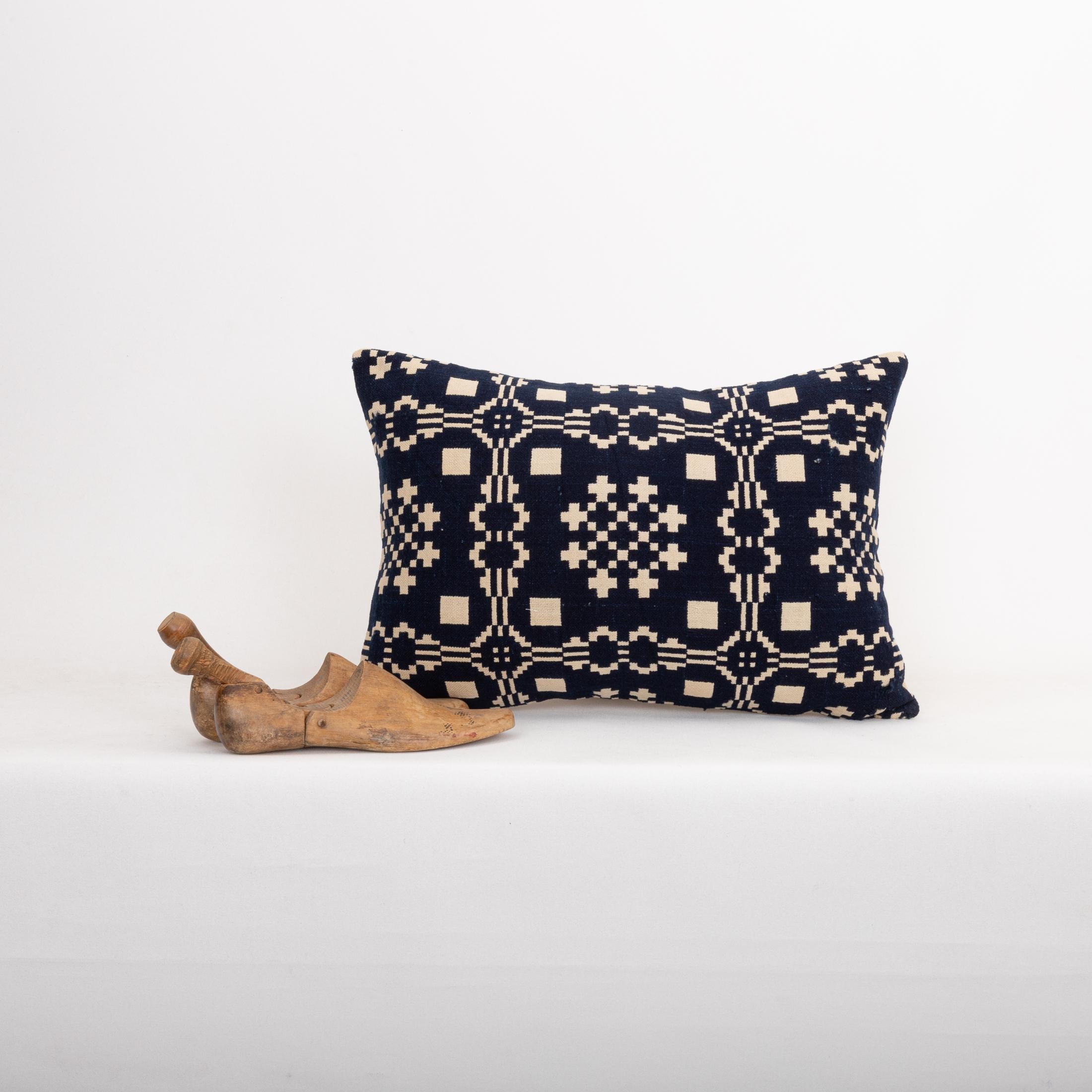 Funda de almohada hecha a partir de una colcha de lino americana del siglo XIX Tejido en venta