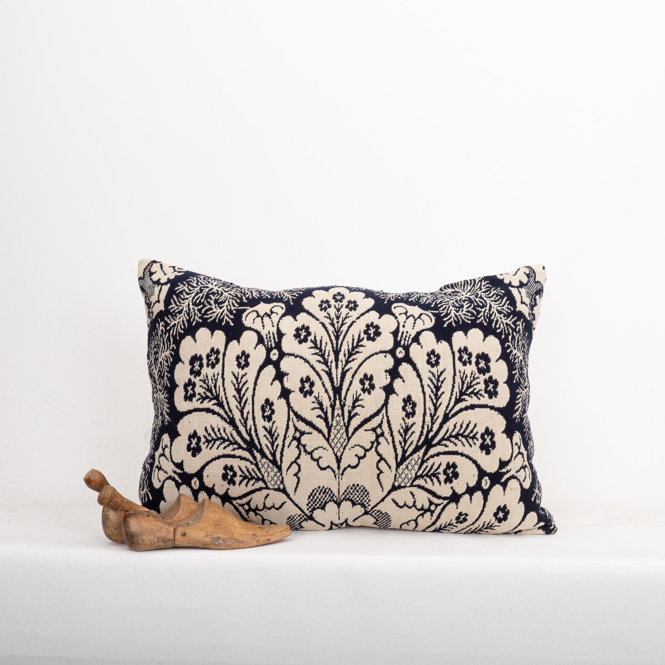 Taie d'oreiller réalisée à partir d'un couvre-lit américain du 19e C. Bon état - En vente à Istanbul, TR