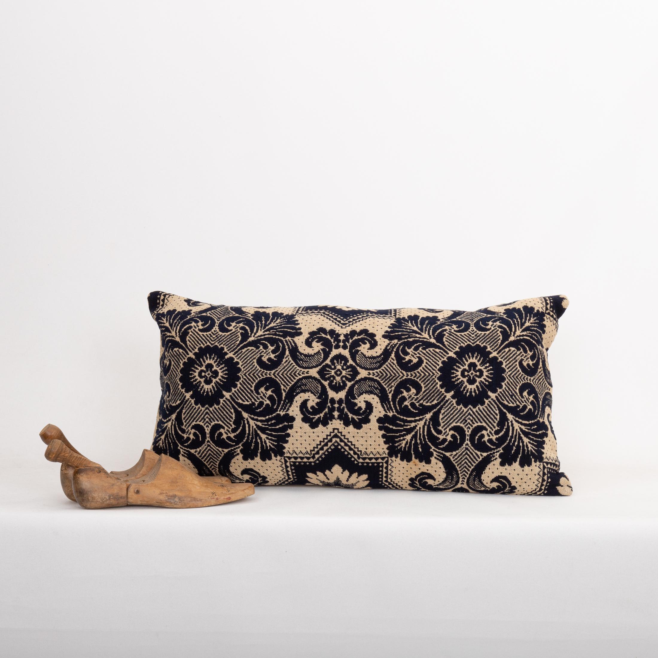 Taie d'oreiller réalisée à partir d'un couvre-lit américain du 19e C. Bon état - En vente à Istanbul, TR