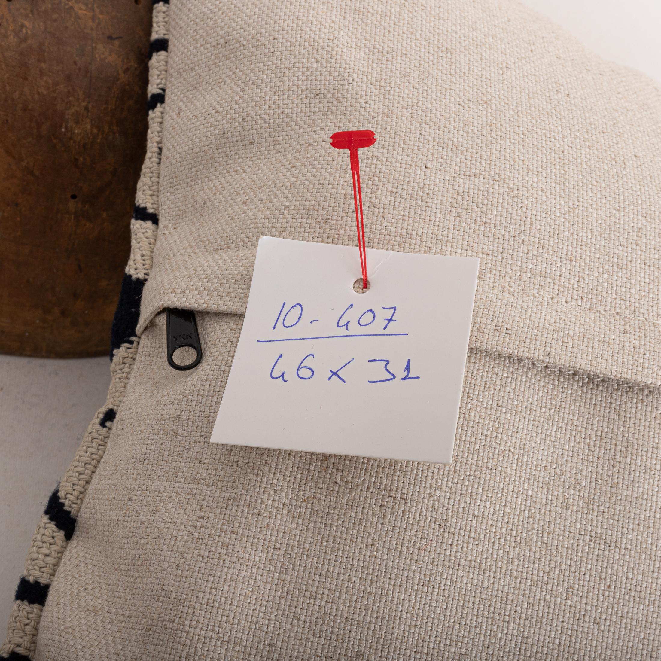 Funda de almohada hecha a partir de una colcha de lino americana del siglo XIX Lino en venta