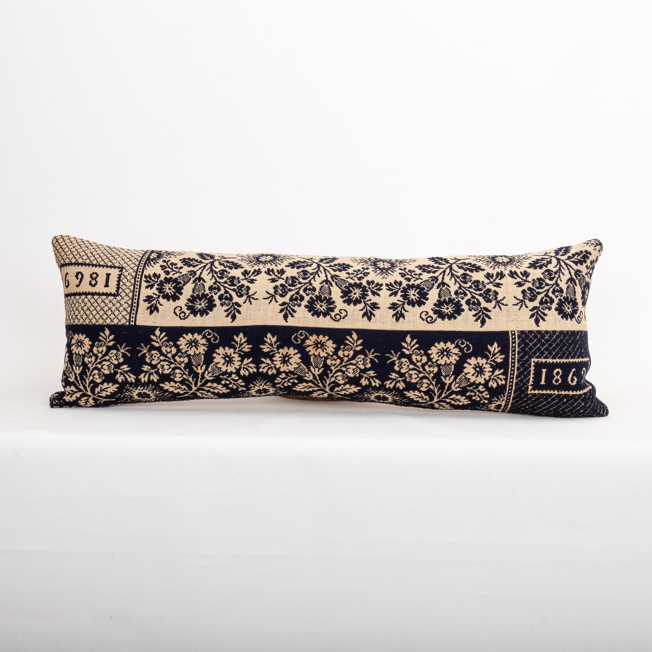 Funda de almohada hecha a partir de una colcha de lino americana del siglo XIX Lino en venta