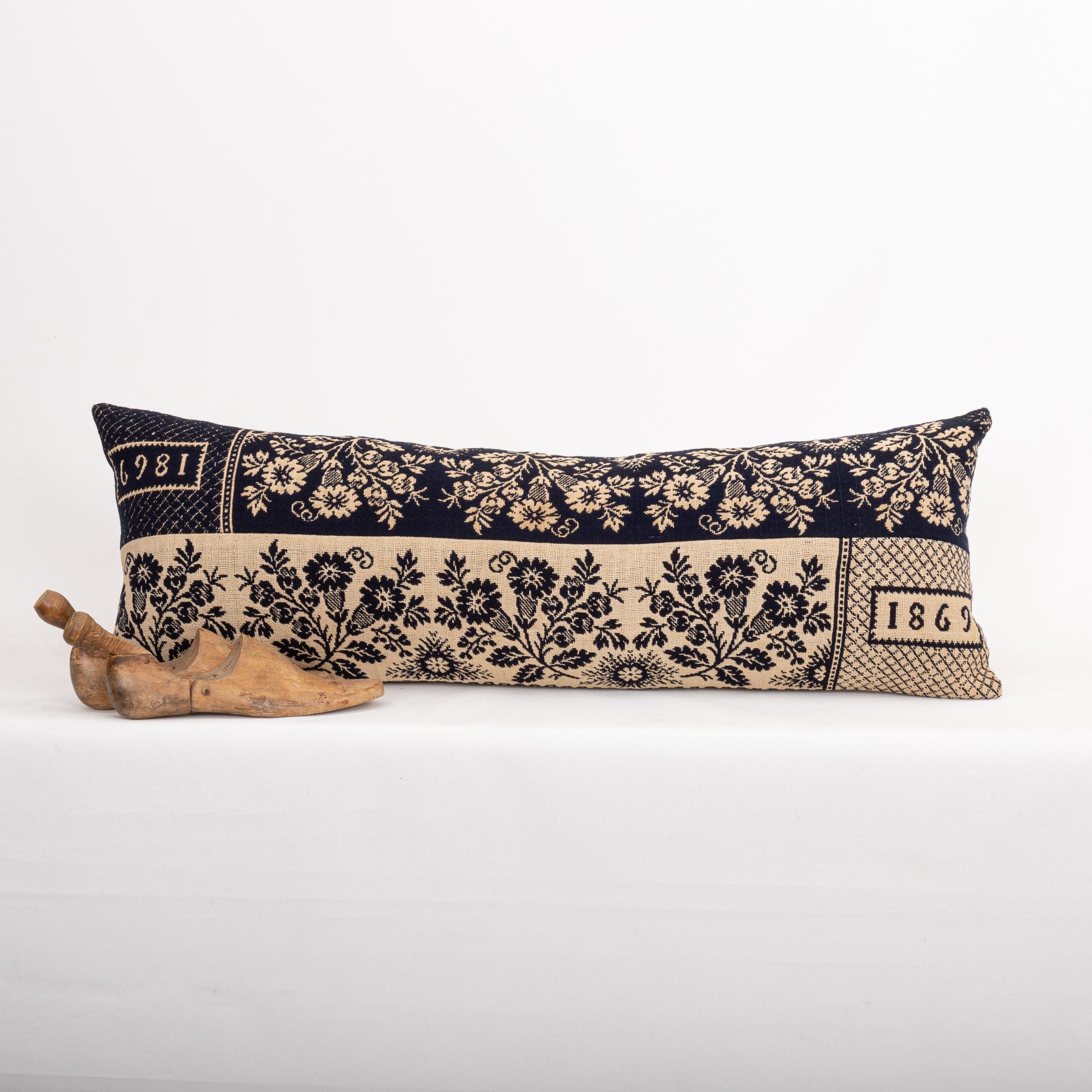 Funda de almohada hecha a partir de una colcha de lino americana del siglo XIX en venta 1