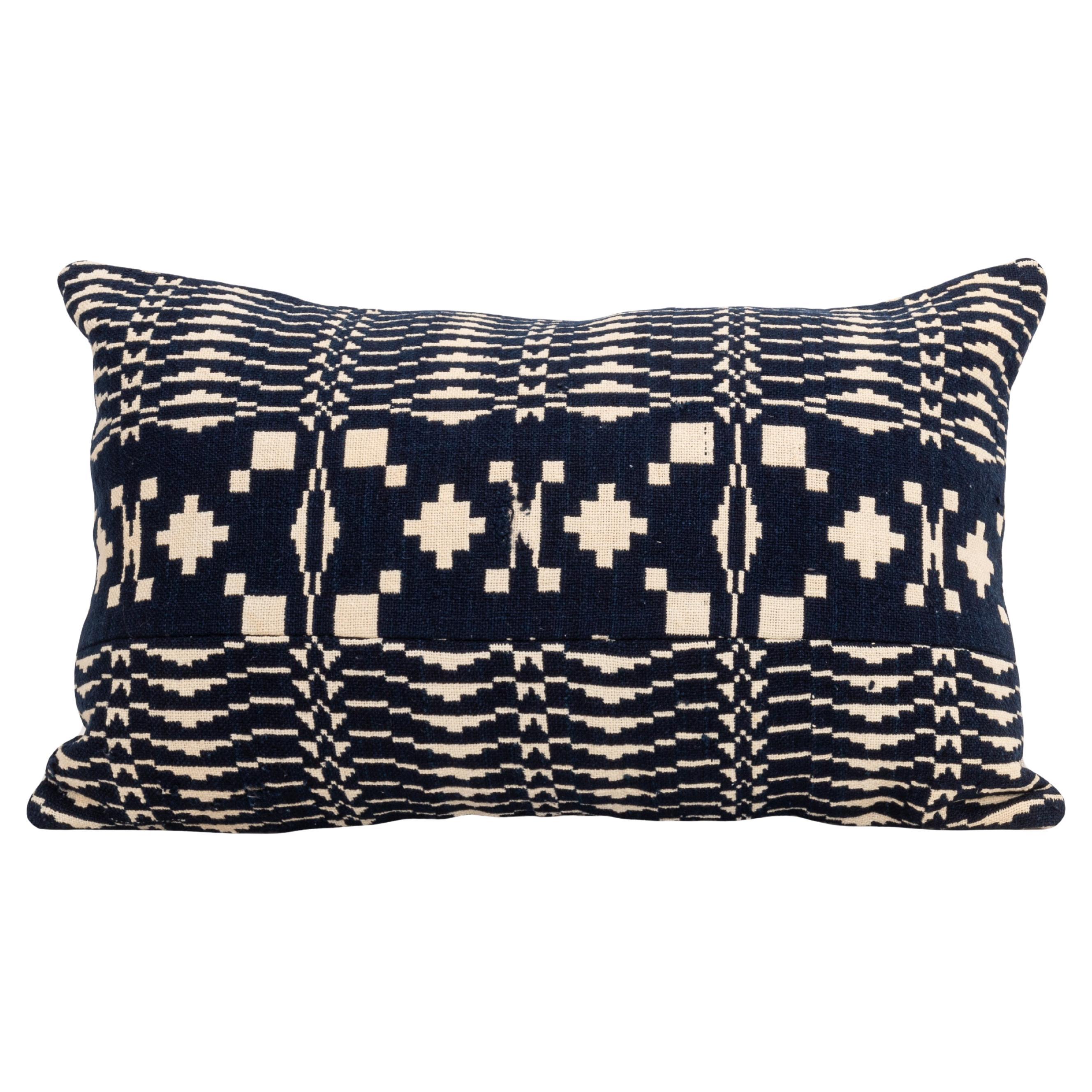 Funda de almohada hecha a partir de una colcha de lino americana del siglo XIX