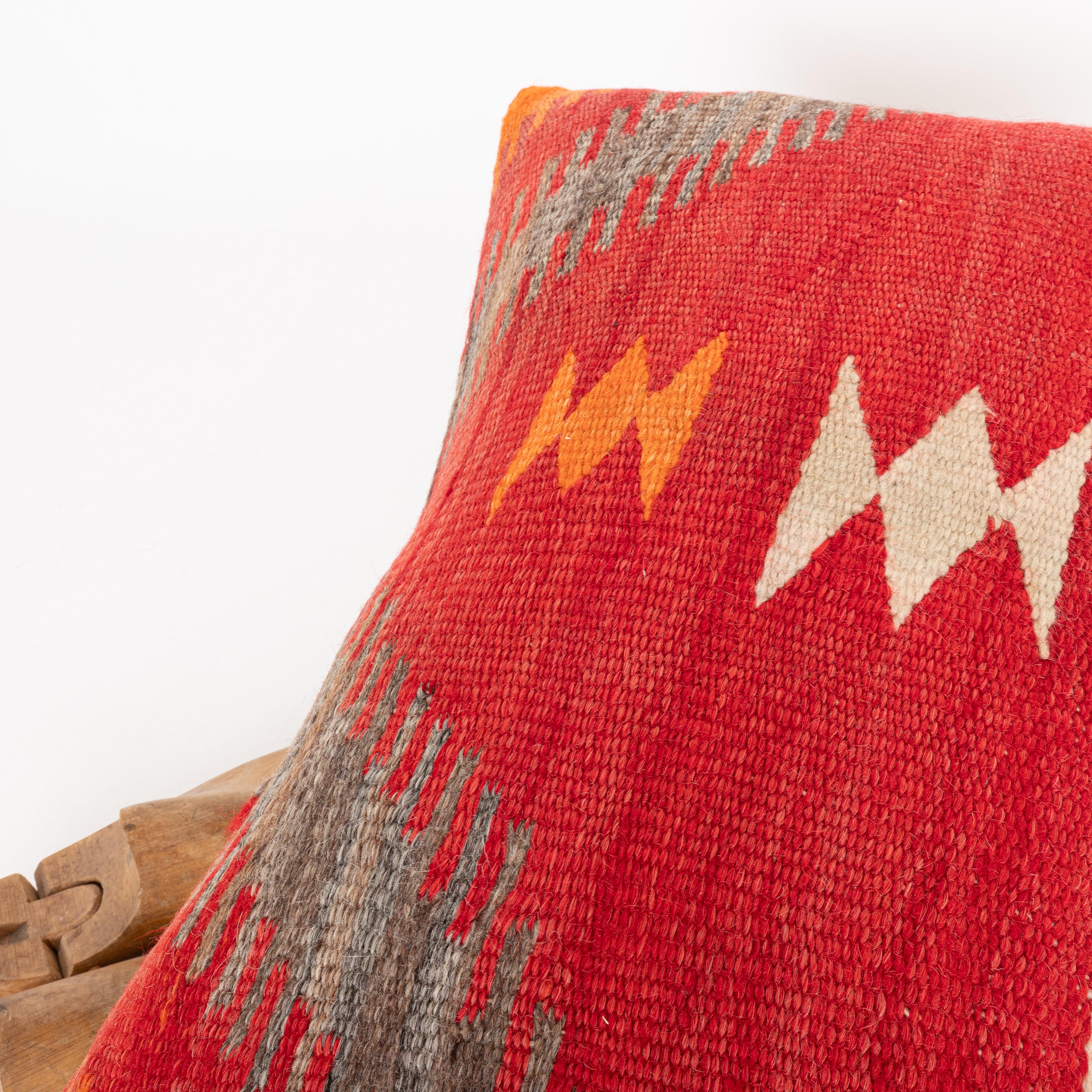 Pillowcase Made from a 20th C. Navajo Weaving In Fair Condition For Sale In Istanbul, TR