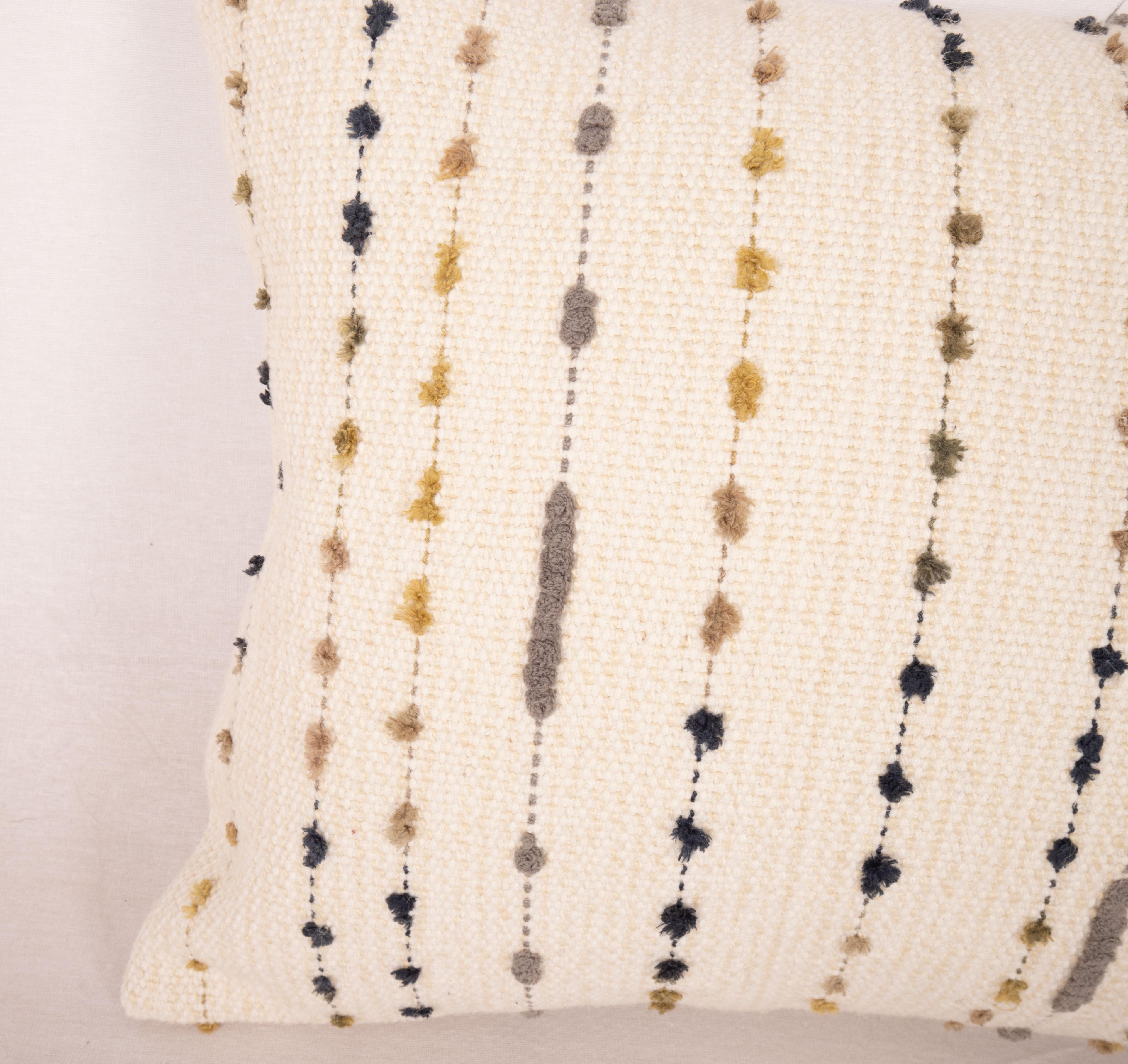 Tissé à la main Coussin d'oreiller fabriqué à partir d'un Kilim en coton contemporain en vente