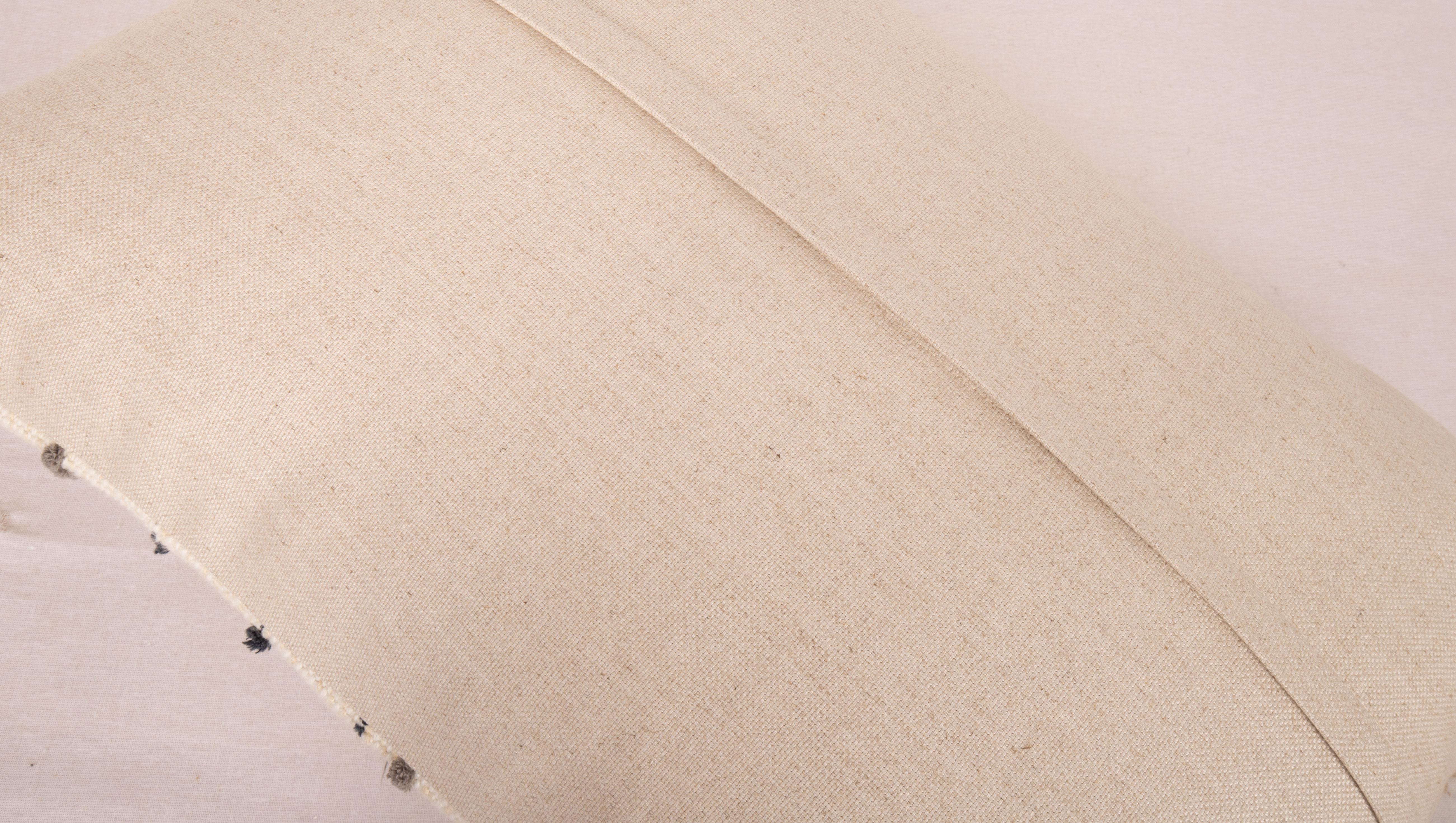 Coton Coussin d'oreiller fabriqué à partir d'un Kilim en coton contemporain en vente