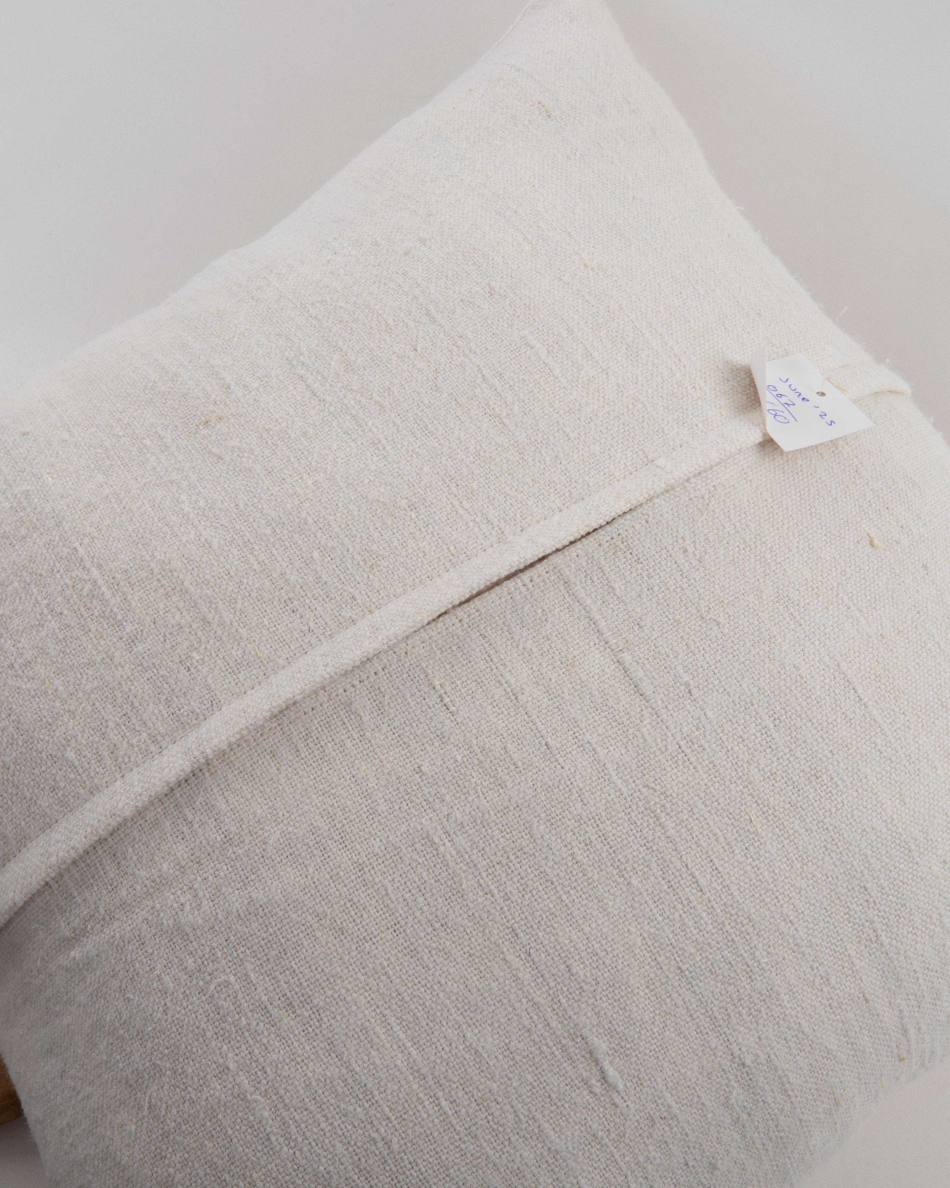 20th Century Pillowcase Made from a Contemporary Hemp Weaving For Sale
