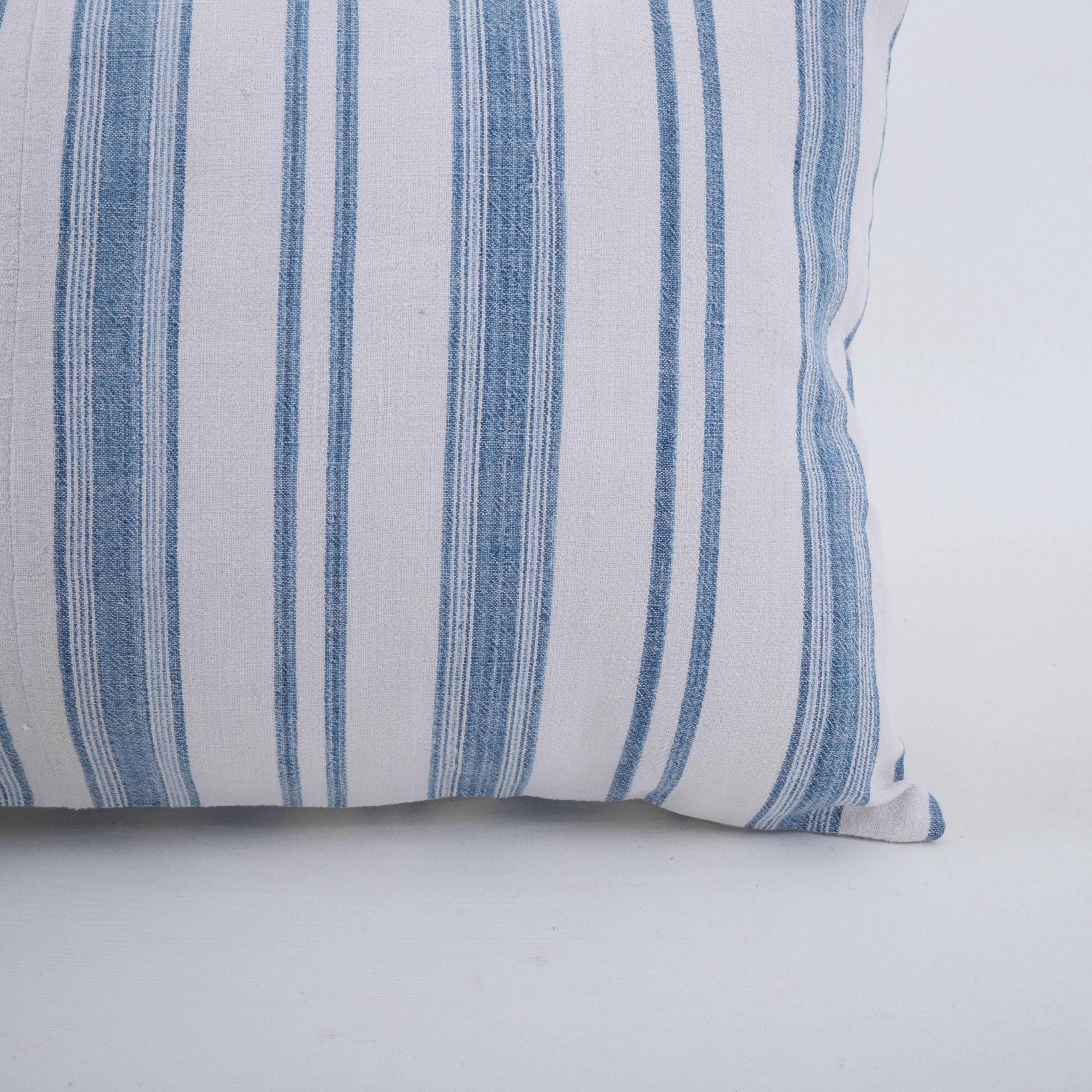 Coussin rustique vintage en coton d'Anatolie tissé Bon état - En vente à Istanbul, TR