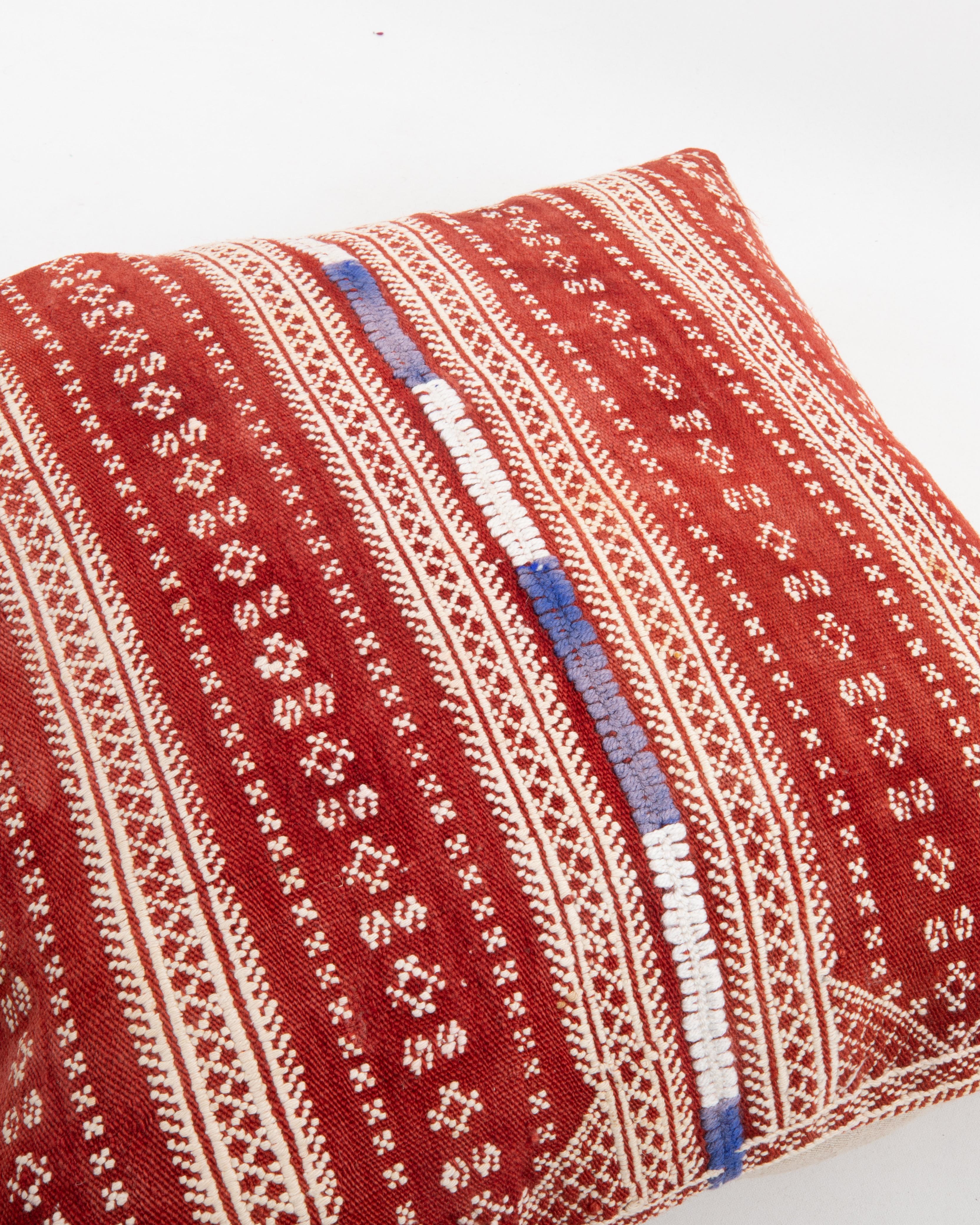 XX secolo Federa ricavata da un grembiule rustico anatolico d'epoca in vendita