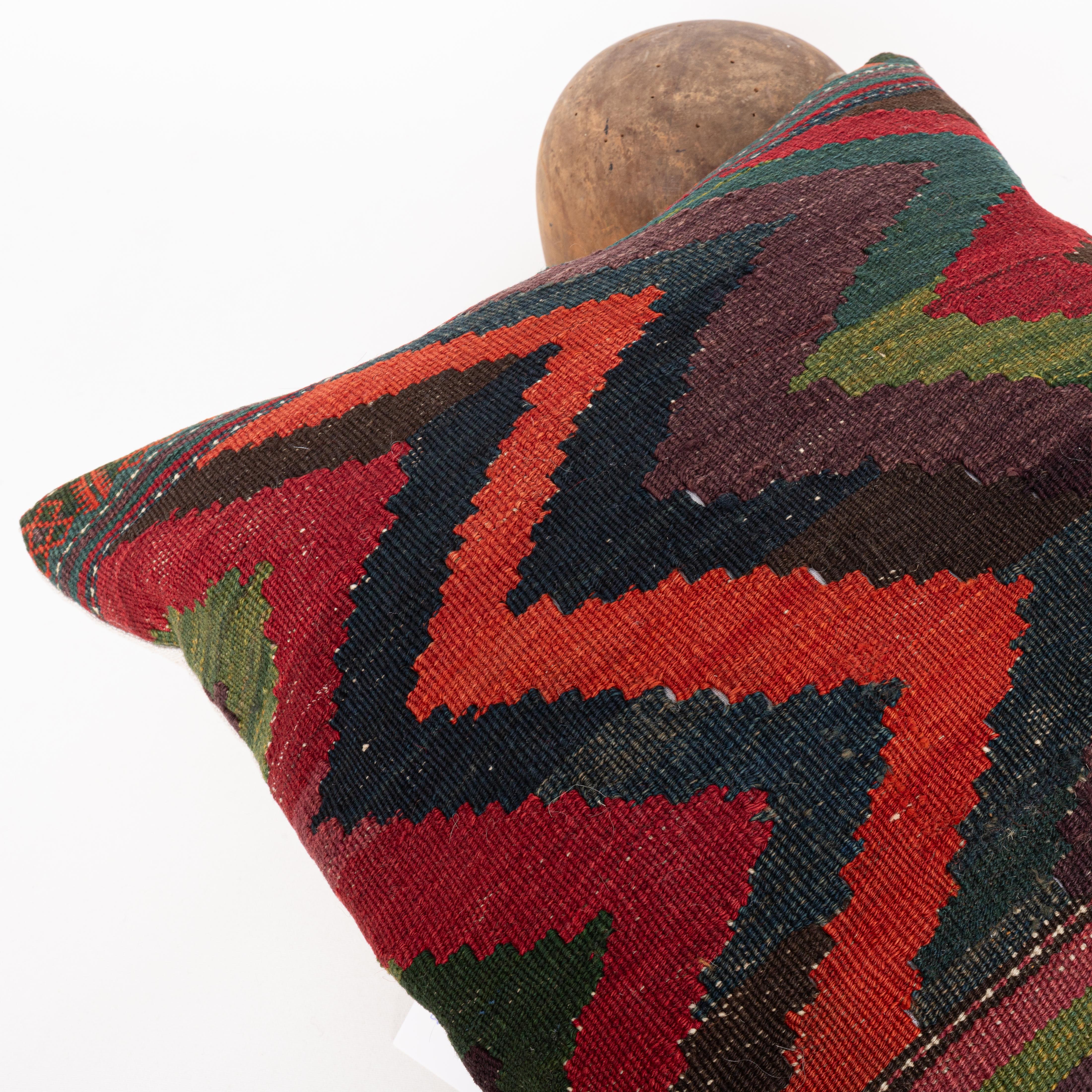 Coussin d'oreiller baluchon afghan ancien Kilim État moyen - En vente à Istanbul, TR