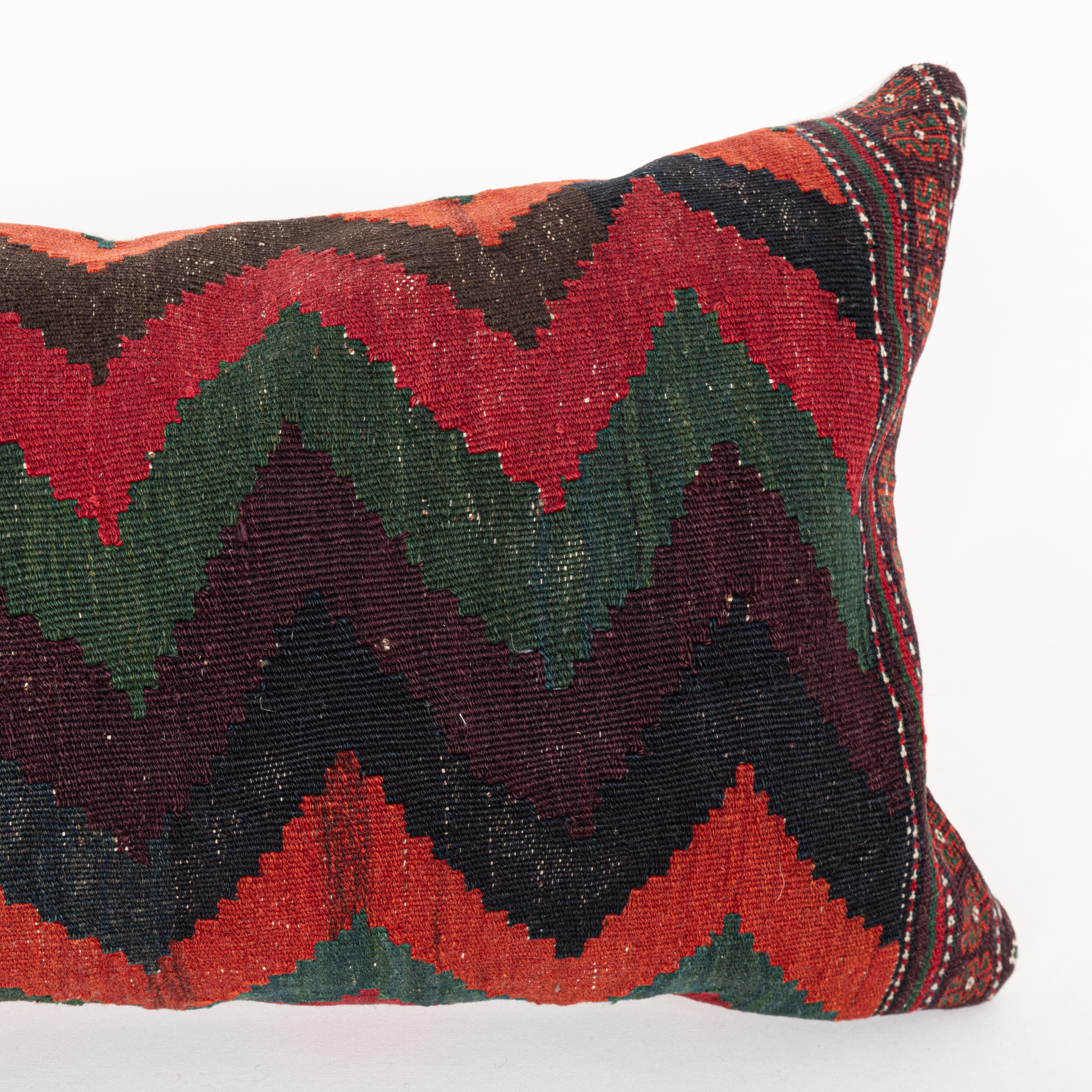 20ième siècle Coussin d'oreiller baluchon afghan ancien Kilim en vente