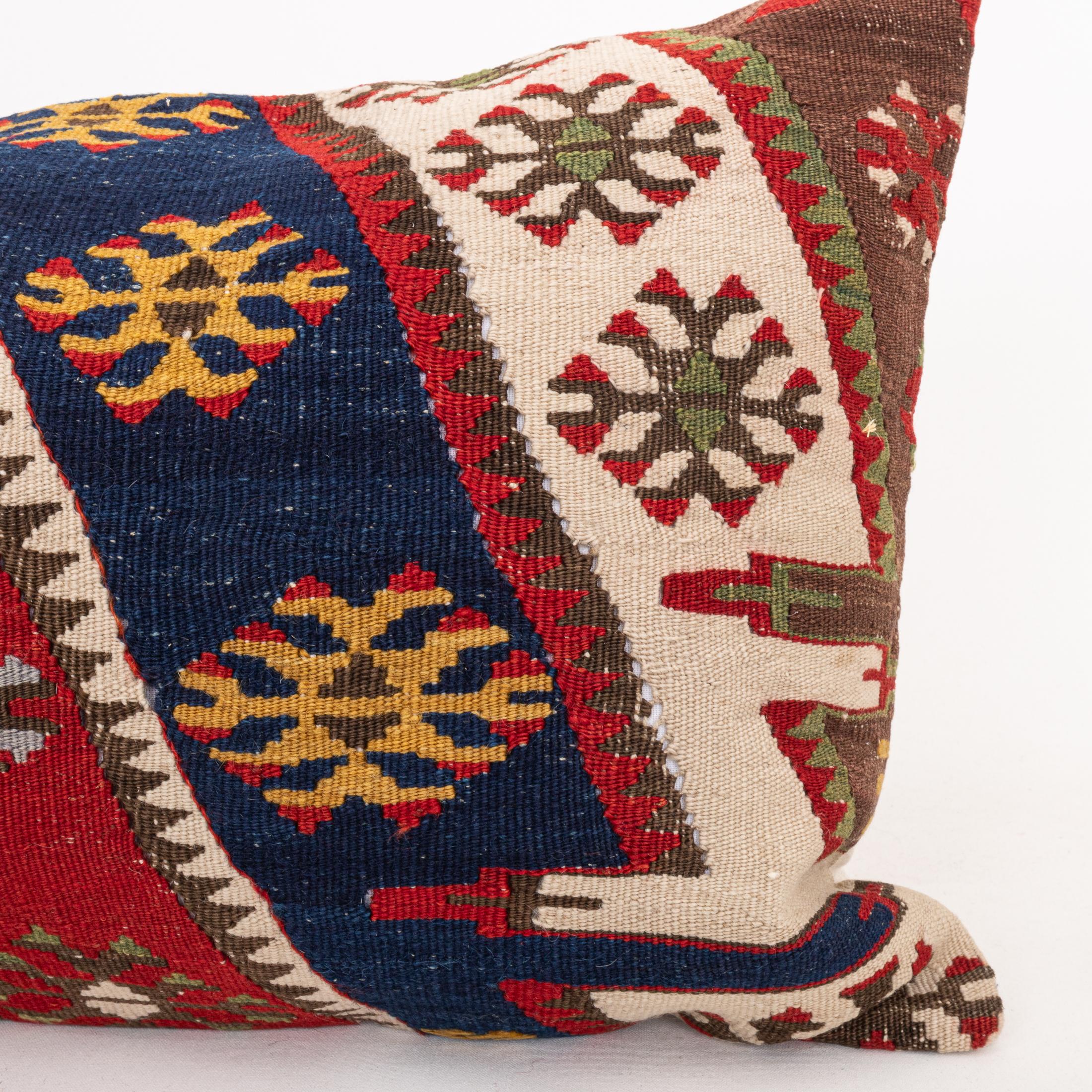 Turco Federa ricavata da un antico kilim anatolico, inizio XX secolo. in vendita