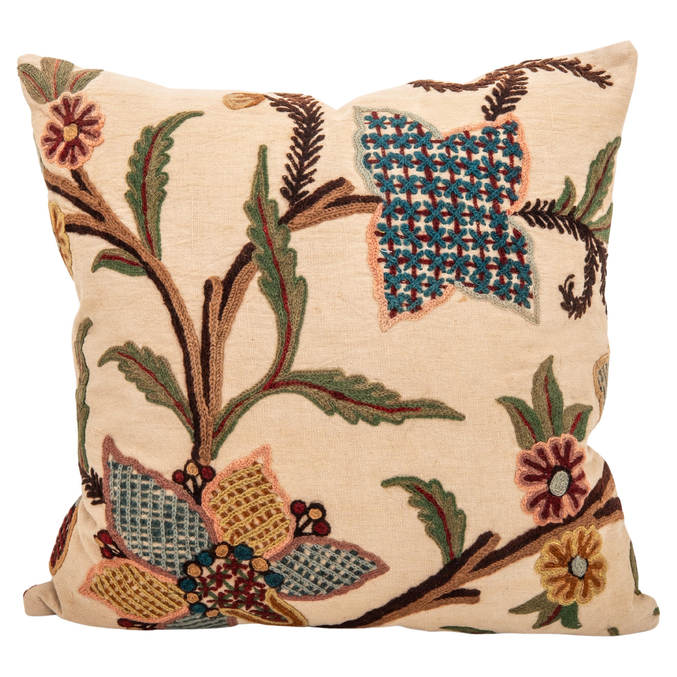 Federa realizzata con un antico ricamo Crewel, Inghilterra