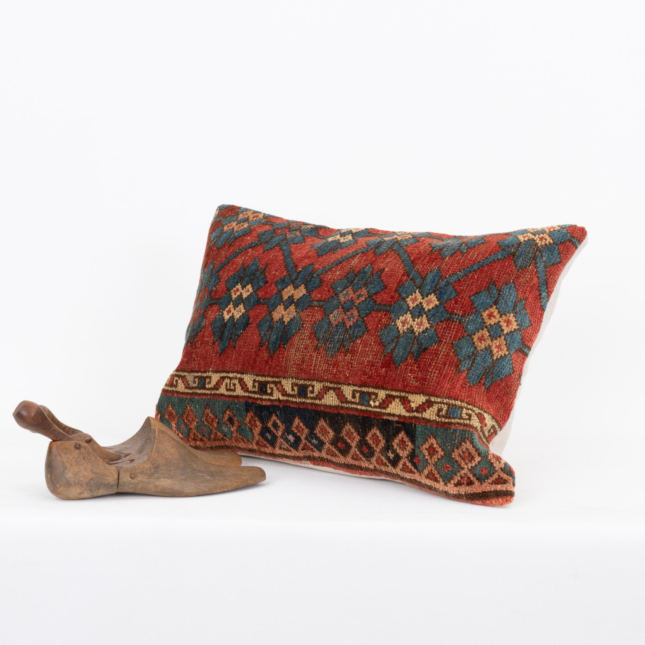 Pillowcase Made from an Antique Kyrgyz Rug, Kyrgyzstan, Central Asia In Fair Condition For Sale In Istanbul, TR