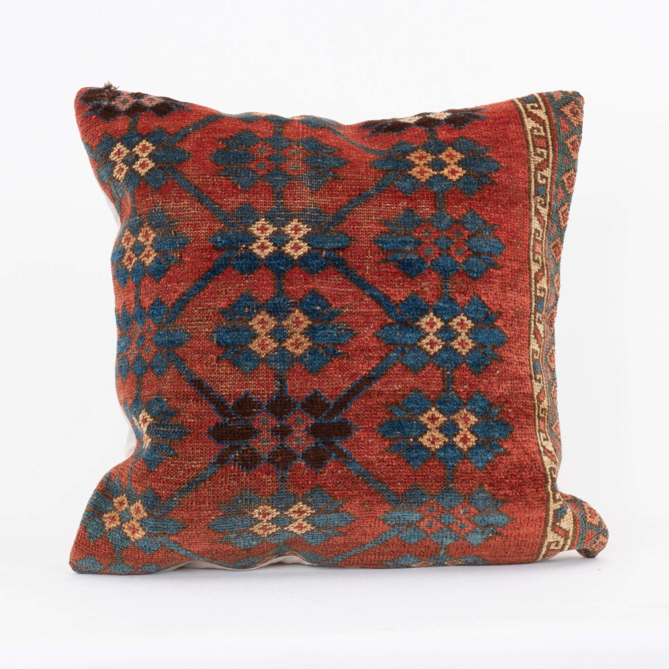 Pillowcase Made from an Antique Kyrgyz Rug, Kyrgyzstan, Central Asia In Fair Condition For Sale In Istanbul, TR