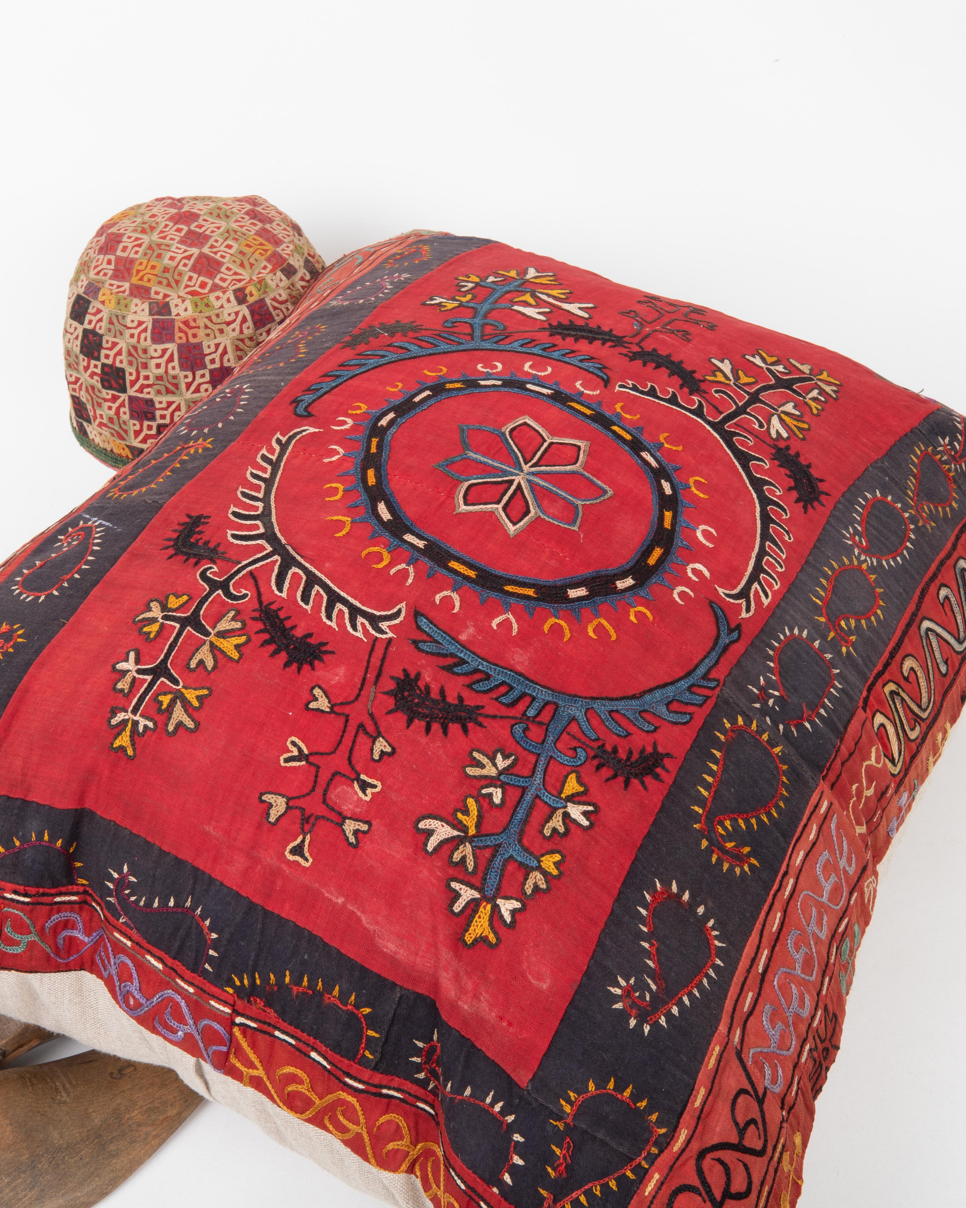 Seta Federa ricavata da un'antica tenda kirghisa, inizio XX secolo. in vendita