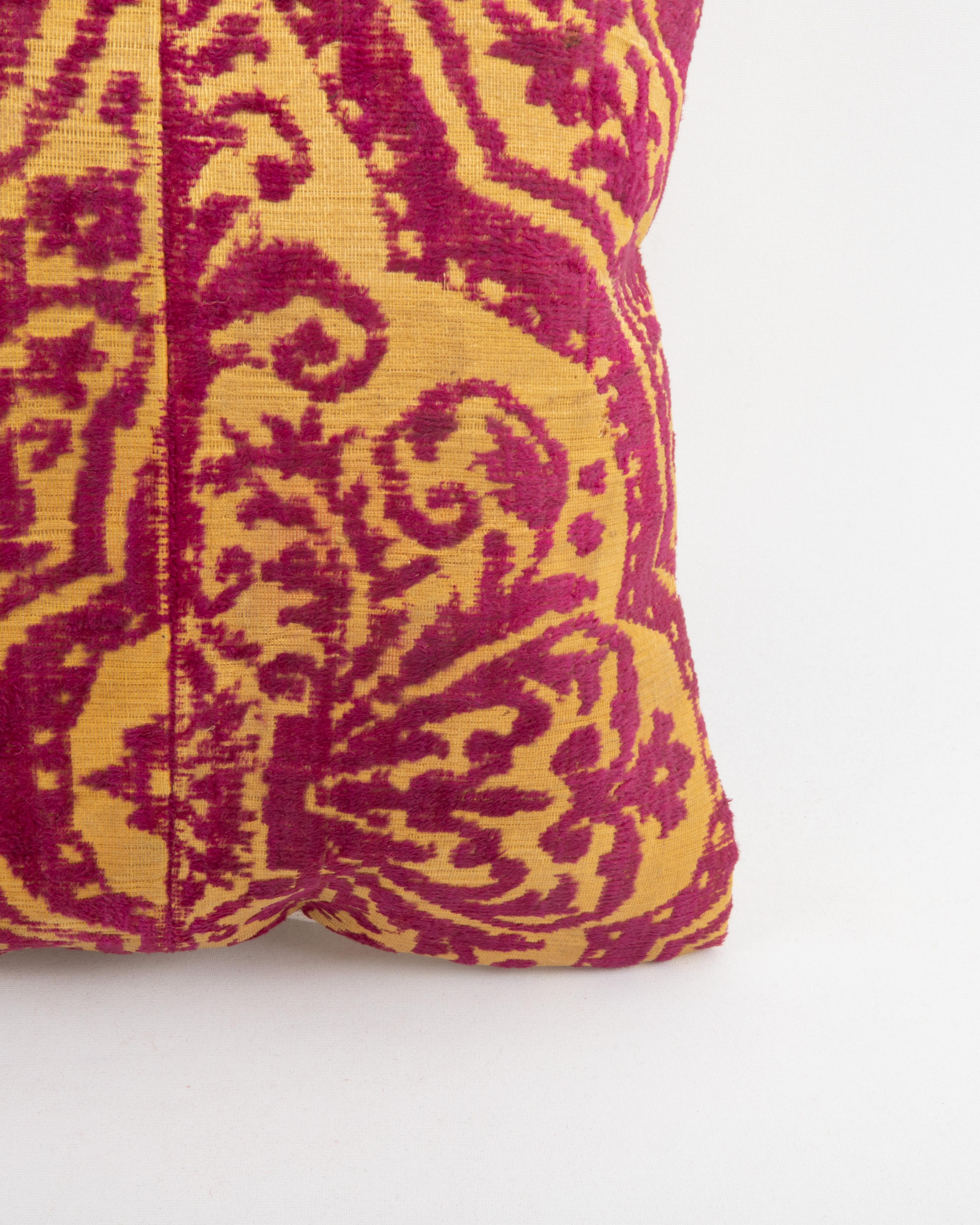 Turco Federa realizzata con un antico tessuto ottomano in velluto tagliato (Chatma), Turchia in vendita