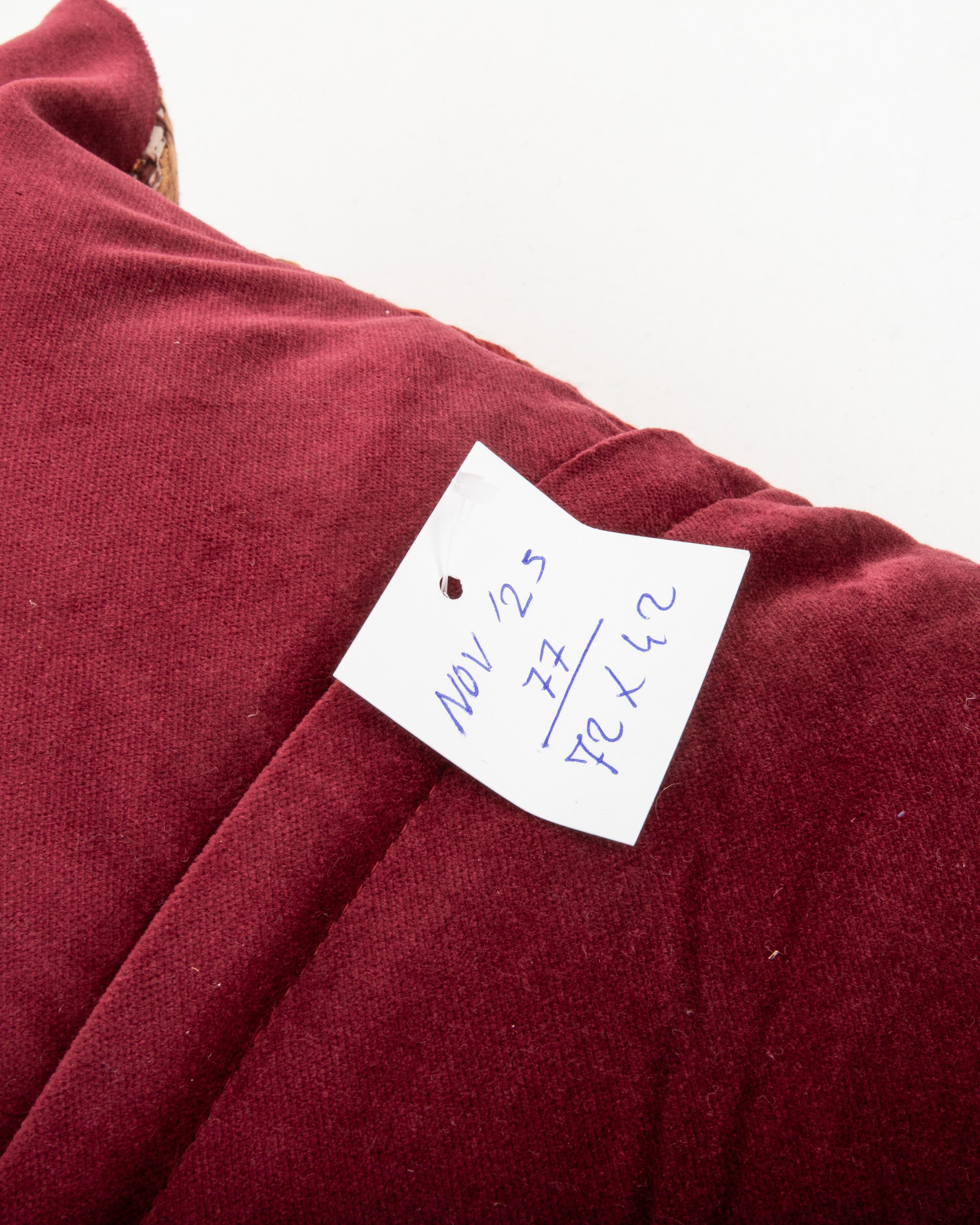 20ième siècle Taie d'oreiller fabriquée à partir d'une broderie ancienne de Rabat, Maroc en vente