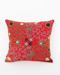 Taie d'oreiller fabriquée à partir d'un Antique Lakai Mirror bag, Uzbek, fin C.C.