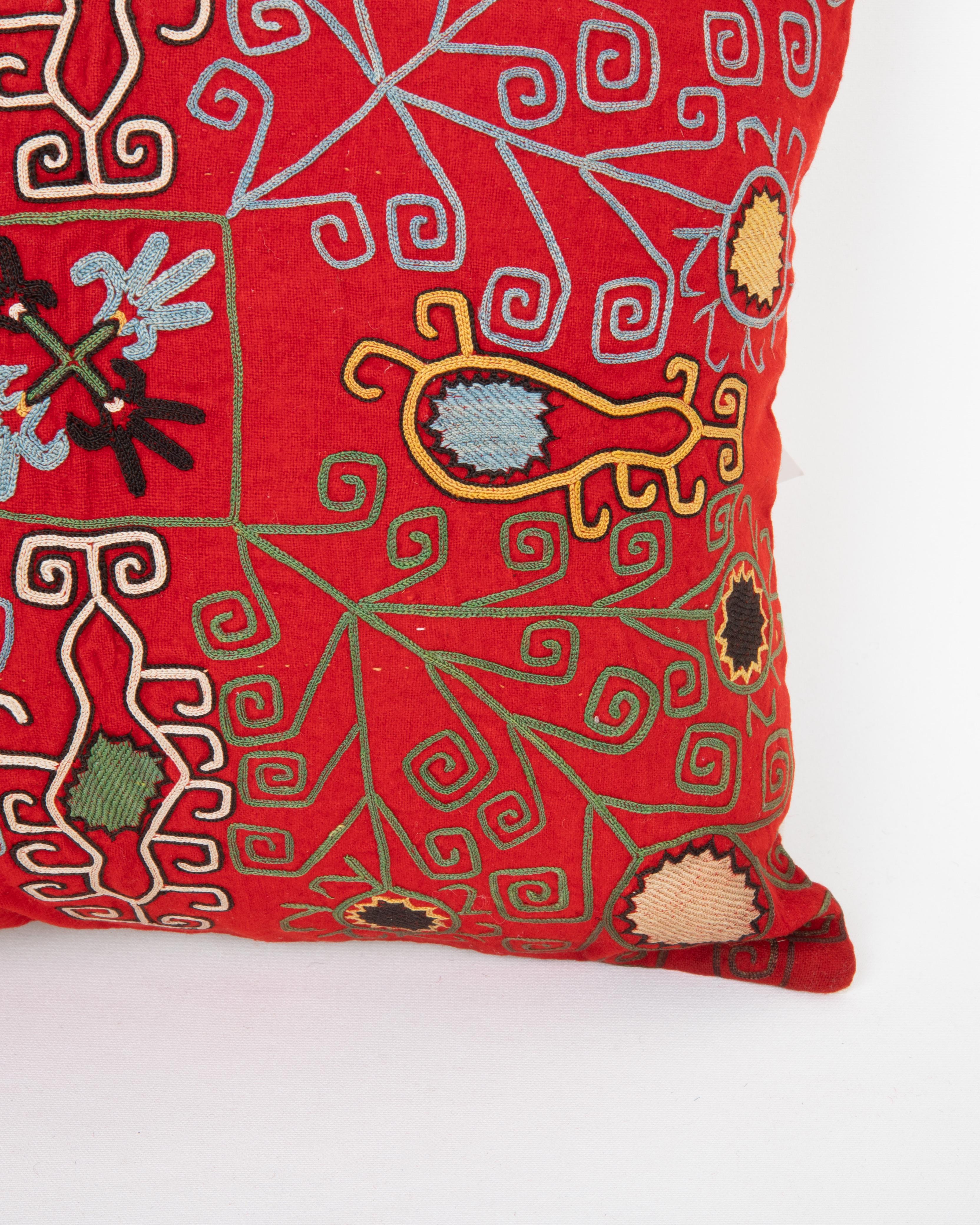 Uzbeko Federa ricavata da un'antica borsa Lakai Mirror dell'Uzbekistan, fine del XIX secolo. in vendita