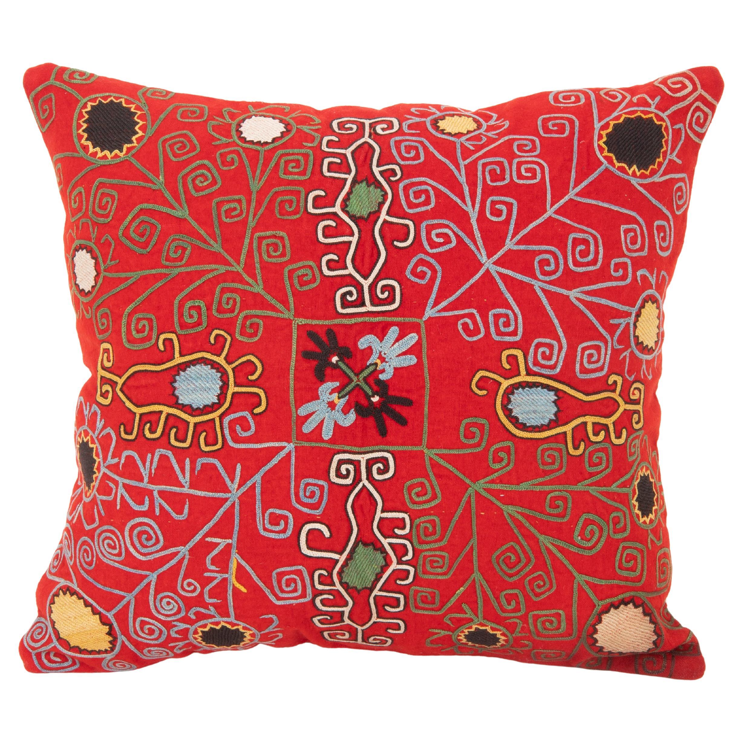 Federa ricavata da un
antica borsa Lakai Mirror dell
Uzbekistan, fine del XIX secolo.