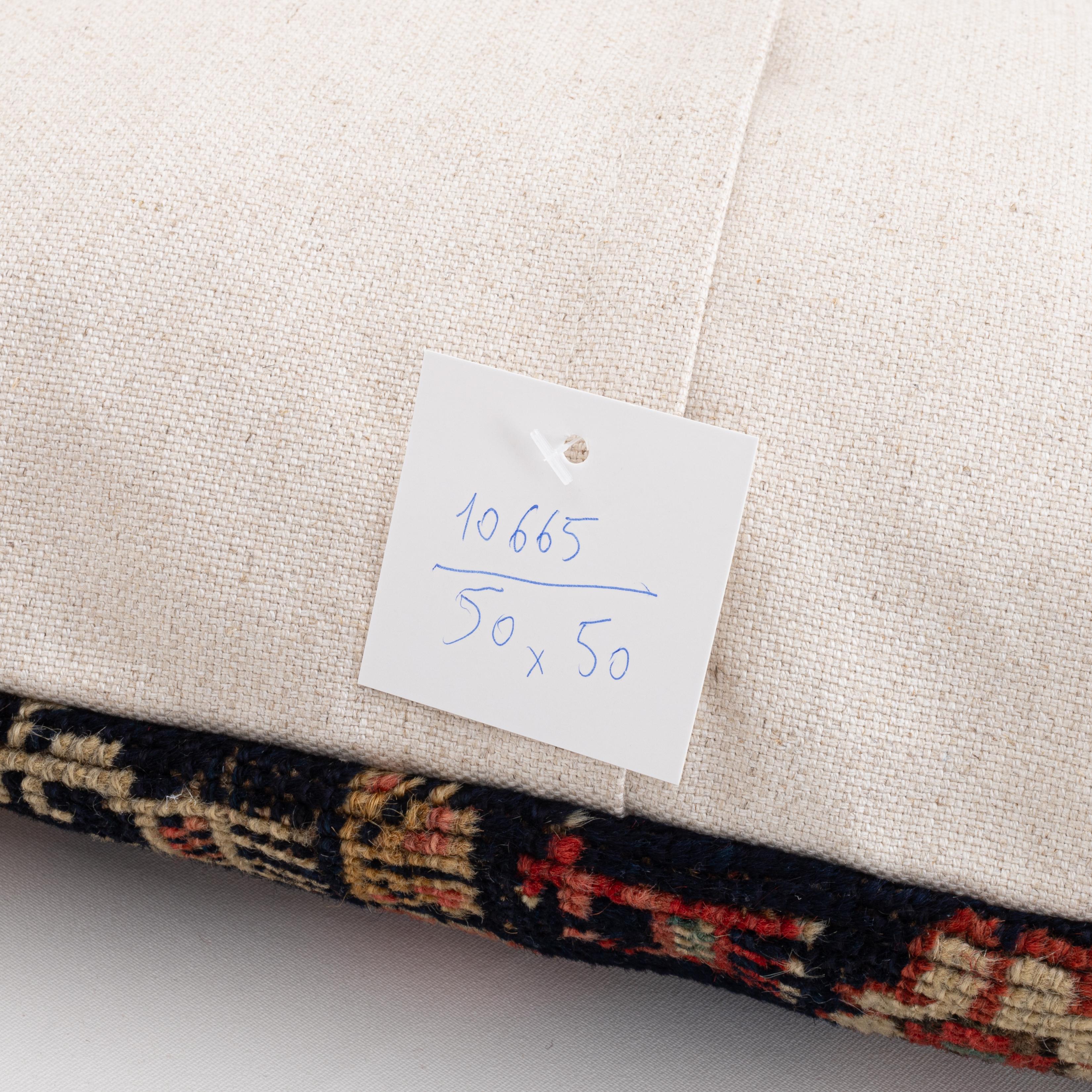 XIXe siècle Taie d'oreiller faite à partir d'un Caucasien du début du C.I.C.  Tapis en vente
