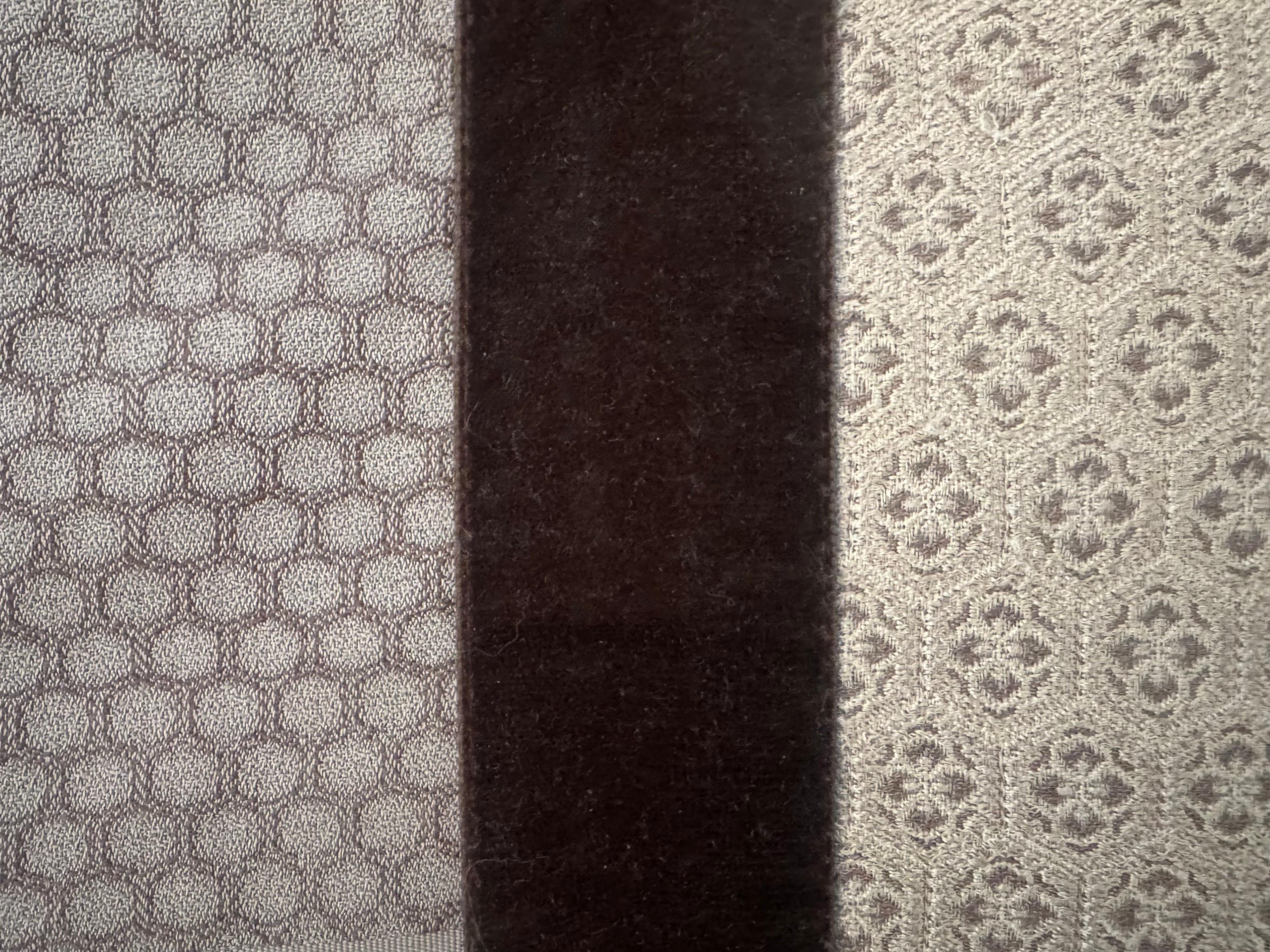 Americano Pillows Fabricated From Antique Japanese Obis in Shades of Grey in vendita